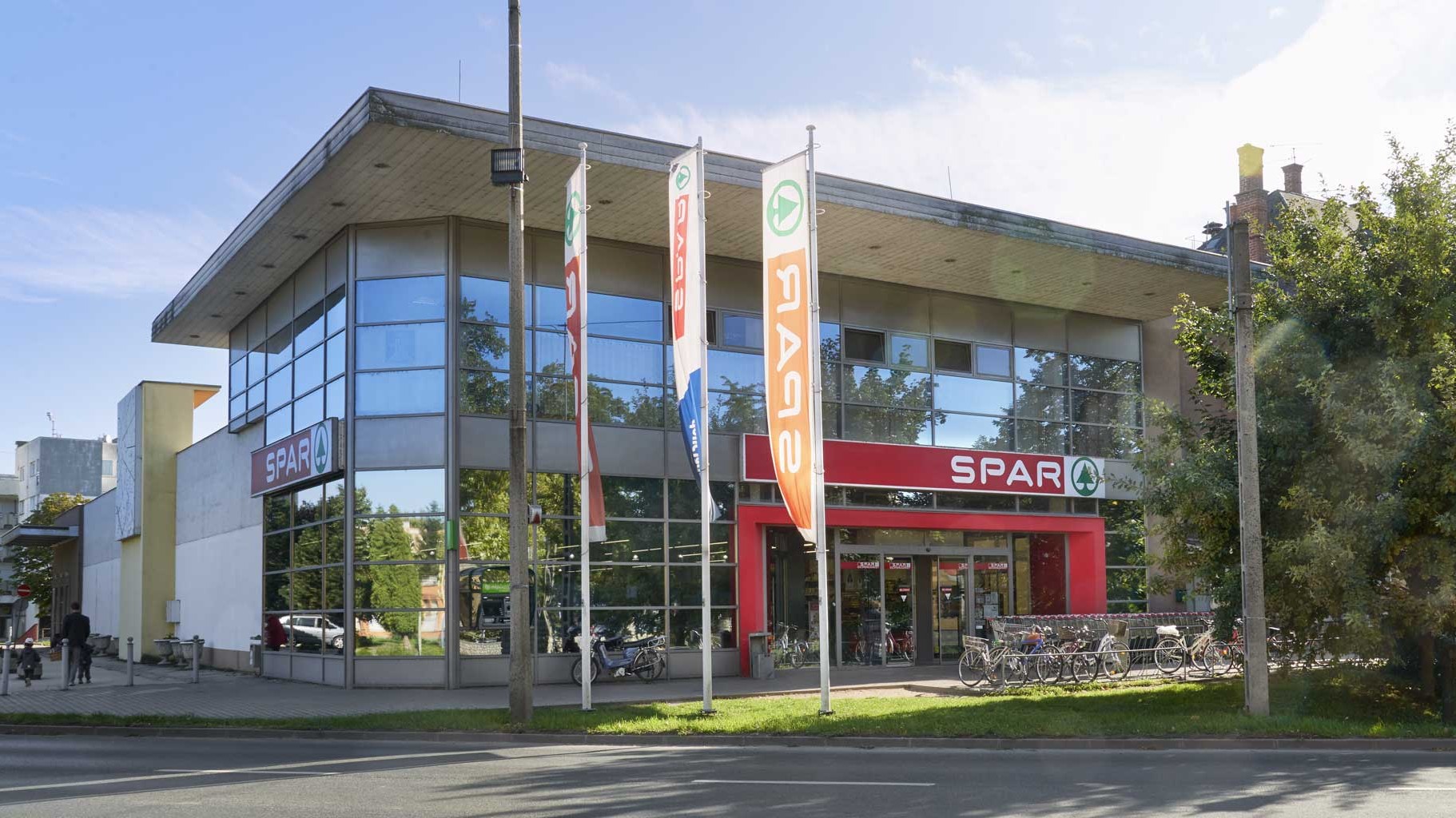 Images SPAR szupermarket