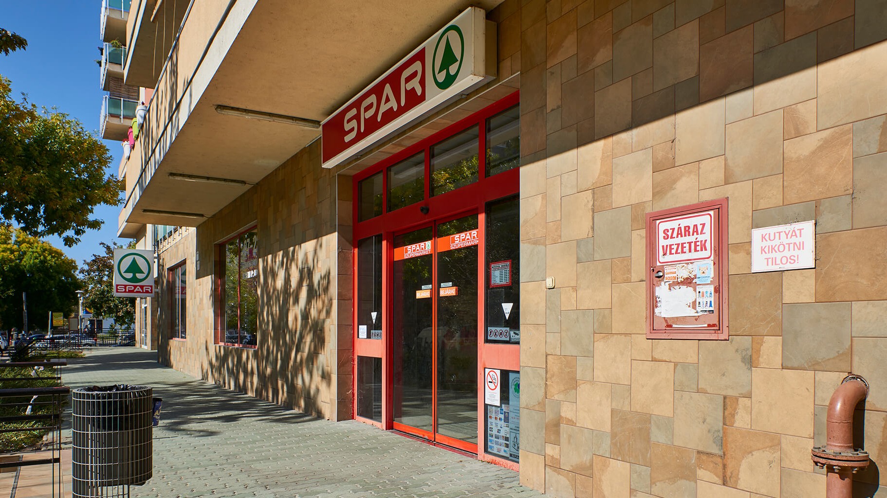 Images SPAR szupermarket