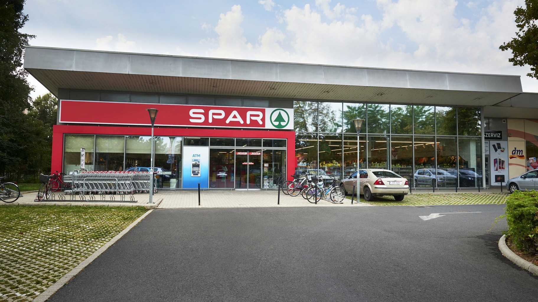 Images SPAR szupermarket