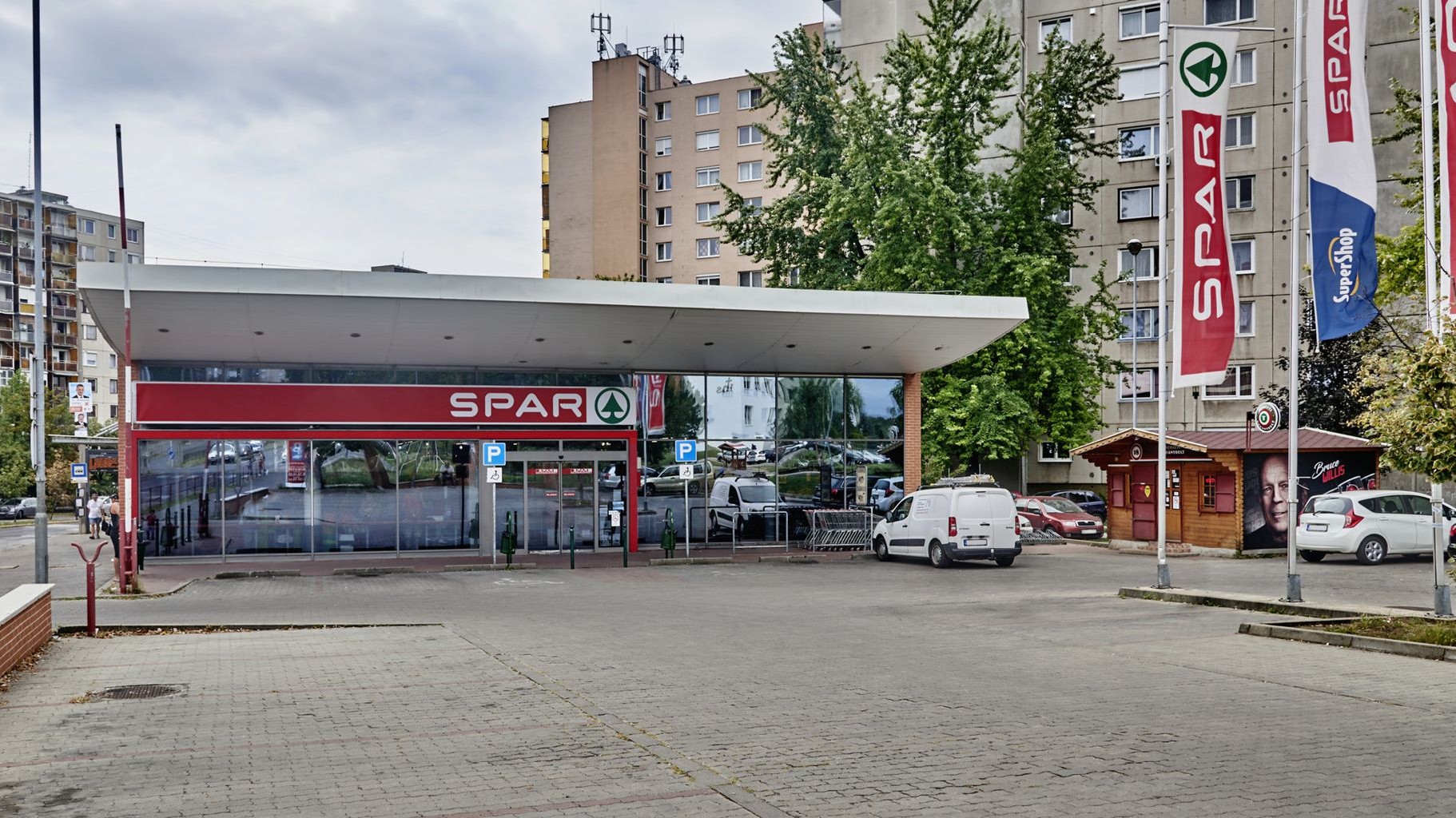 Images SPAR szupermarket