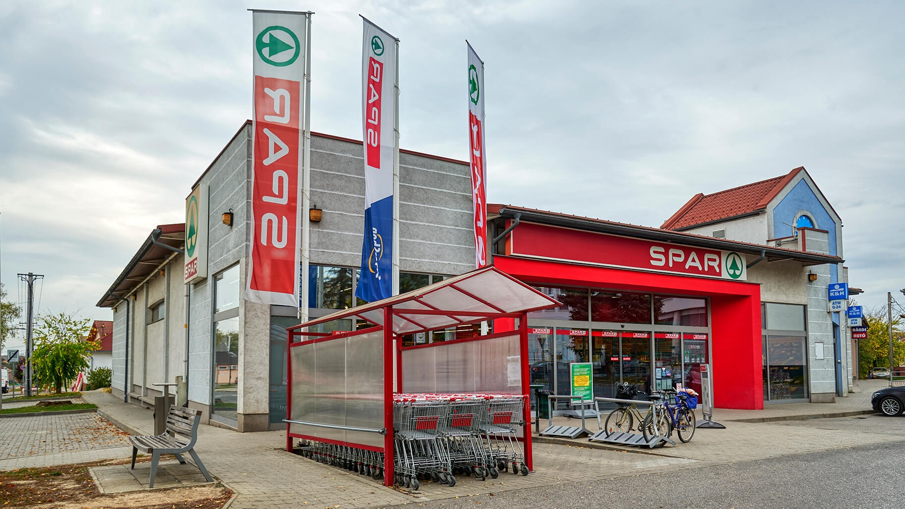 Images SPAR szupermarket
