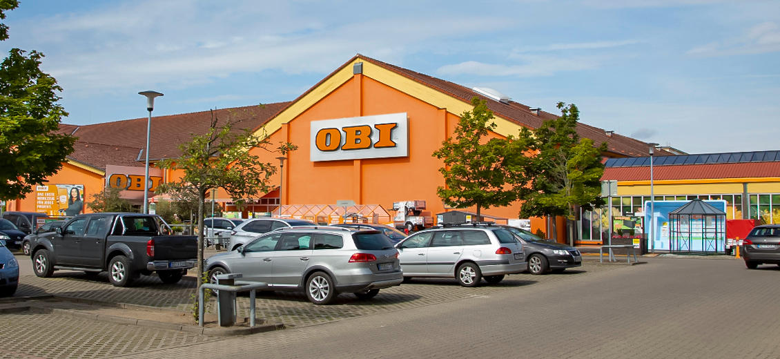 OBI Parkplatz Neustrelitz