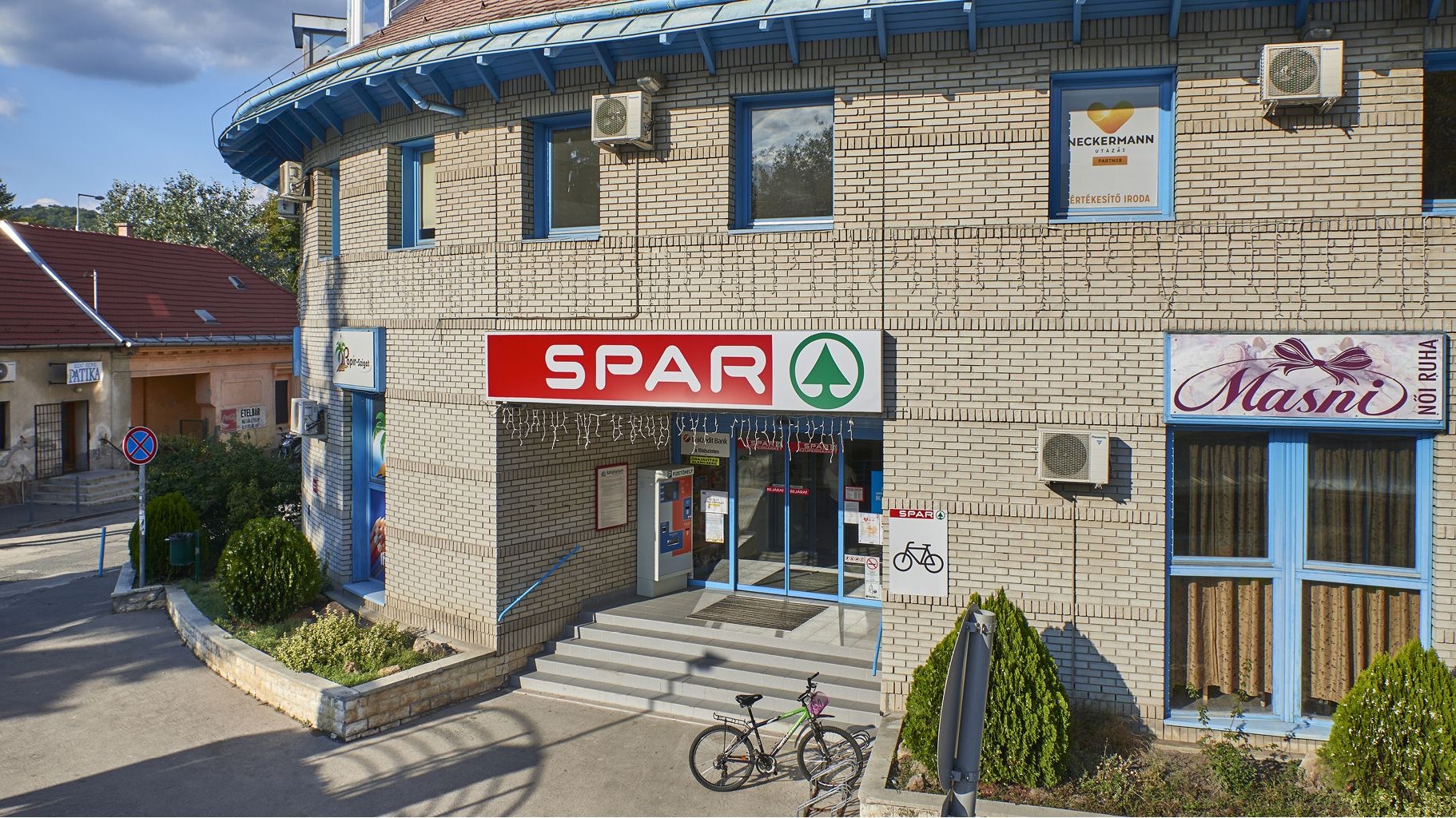 Images SPAR szupermarket