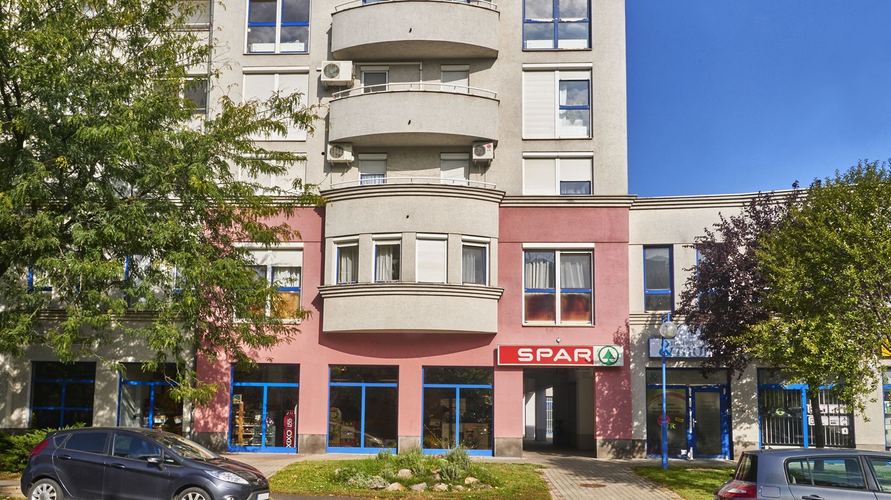 Images SPAR szupermarket