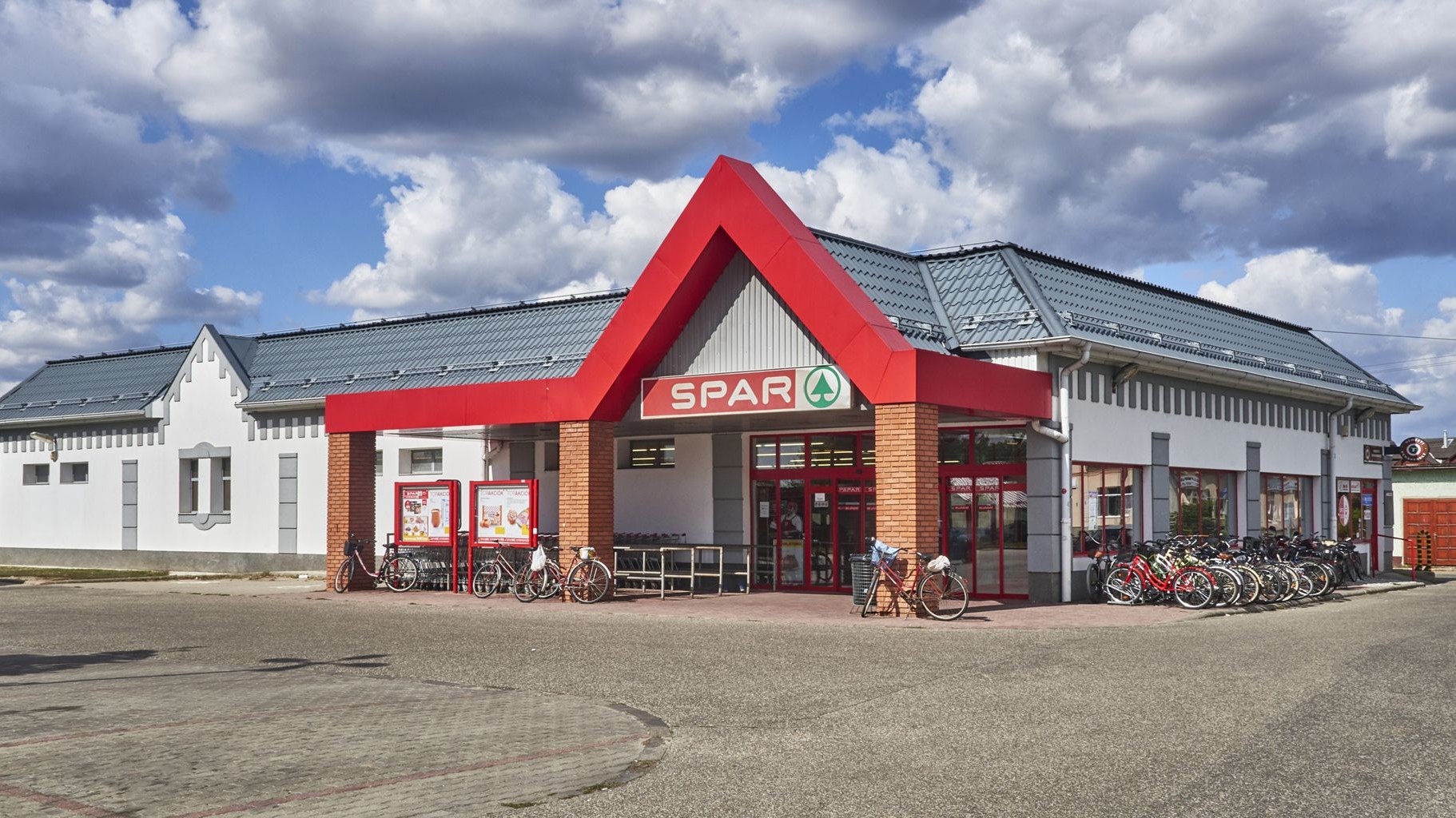 Images SPAR szupermarket