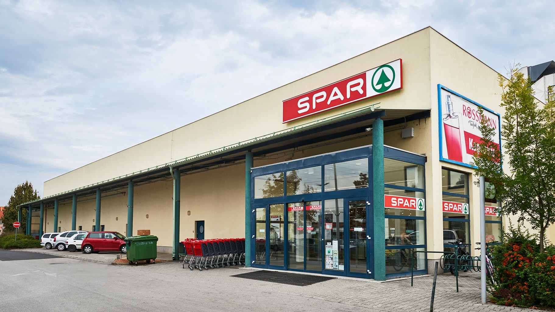 Images SPAR szupermarket