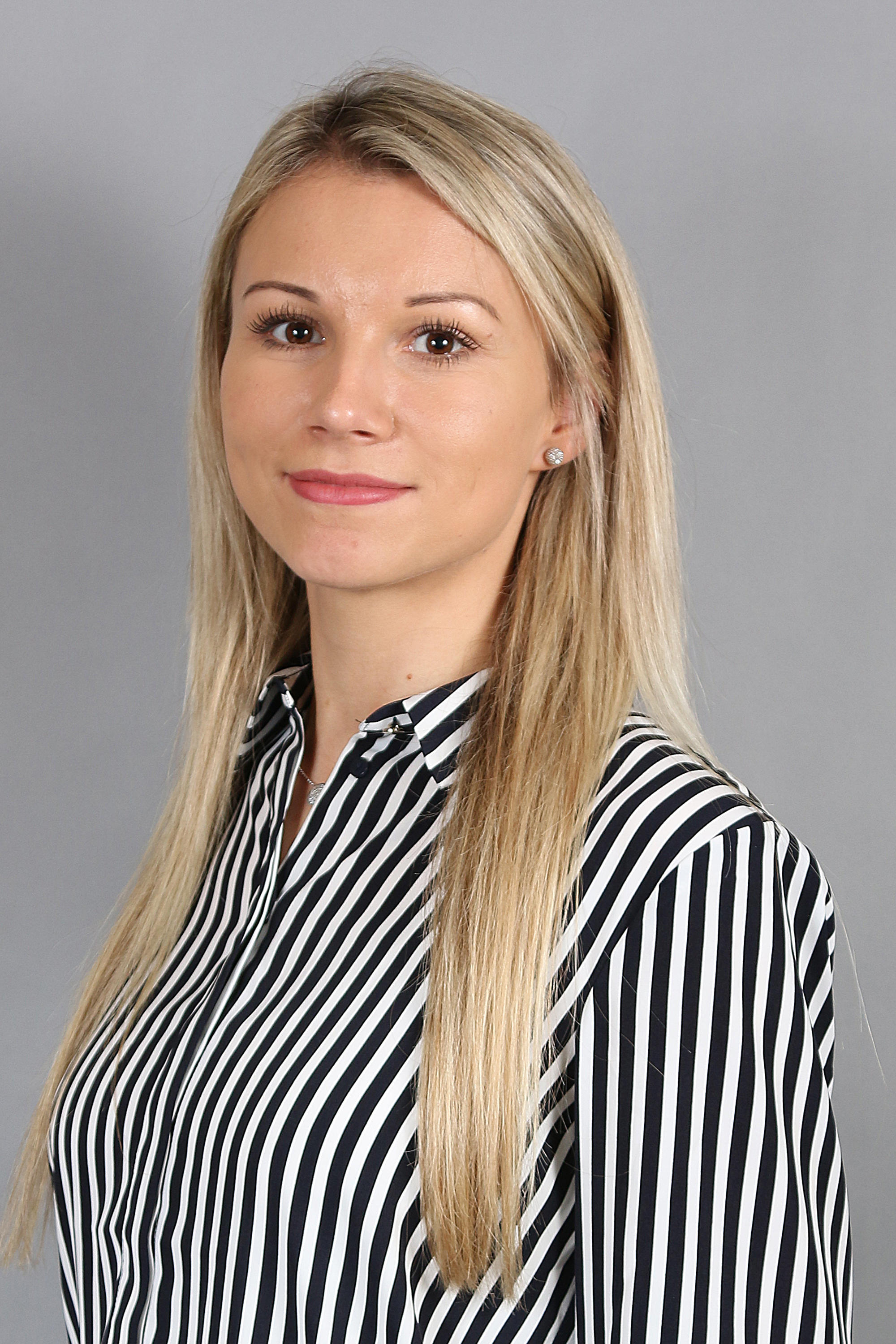Louisa Allner - DEVK Berlin Lichtenrade   - AWT Finanz GmbH