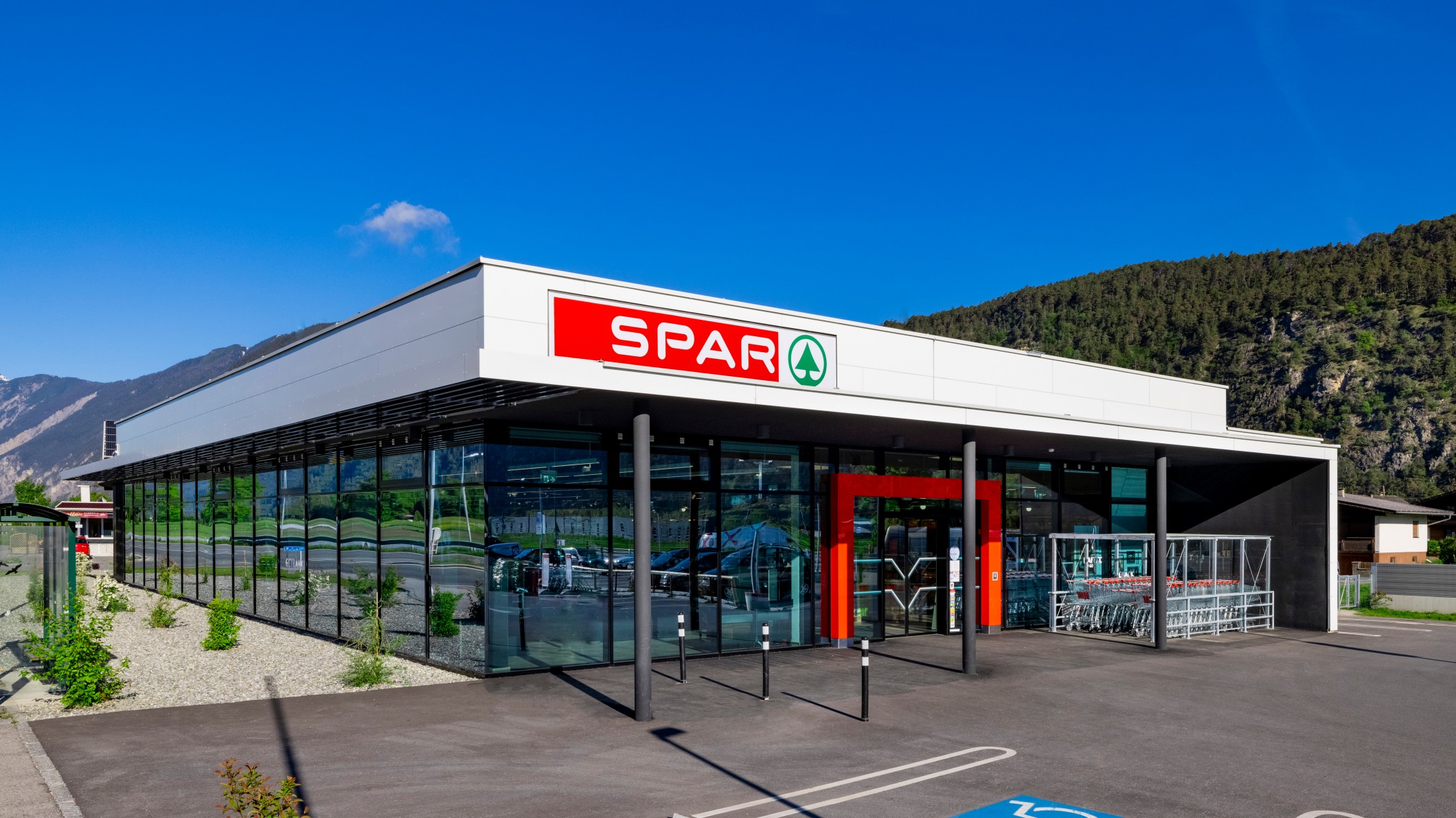 SPAR, Zur Hängebrücke 1 in Stams