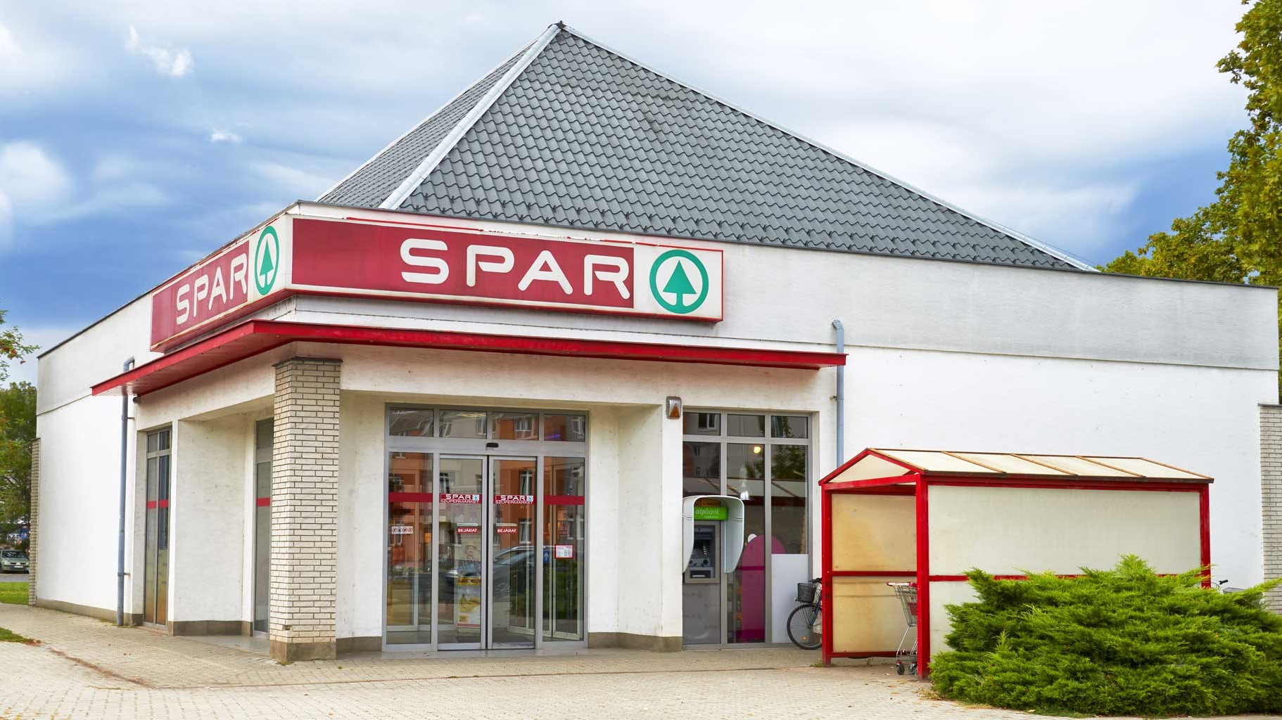 Images SPAR szupermarket
