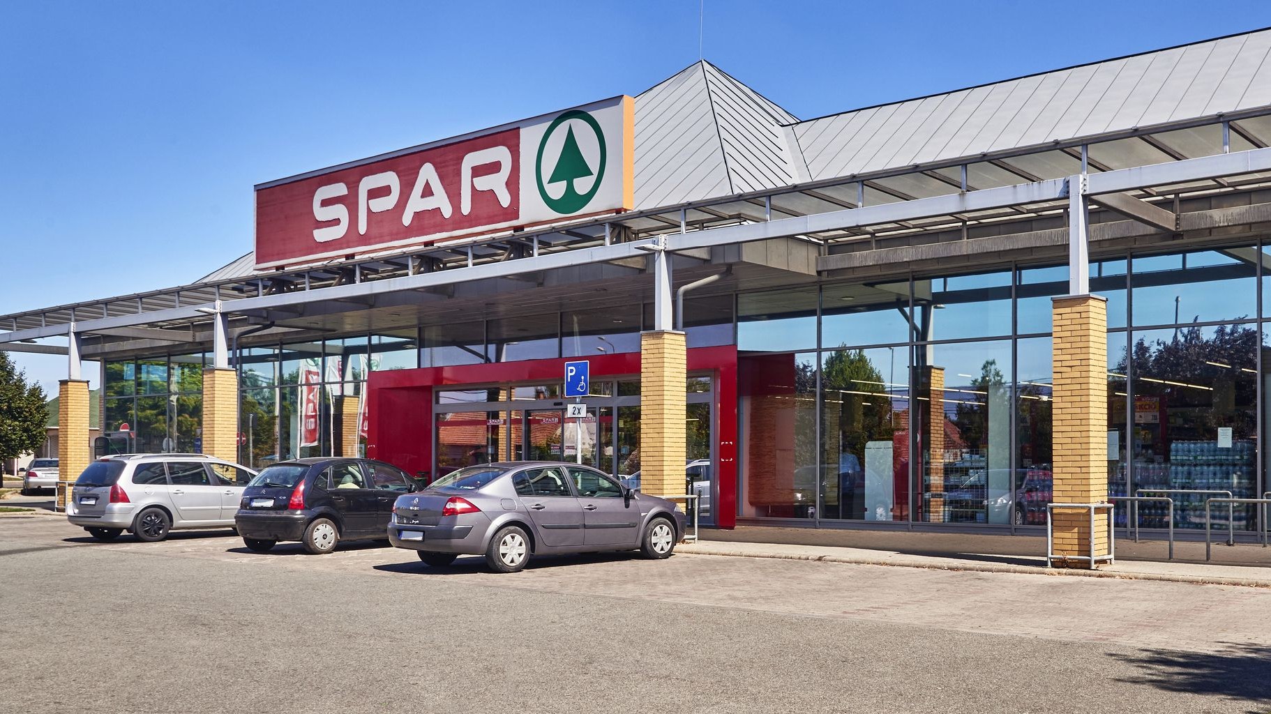 Images SPAR szupermarket