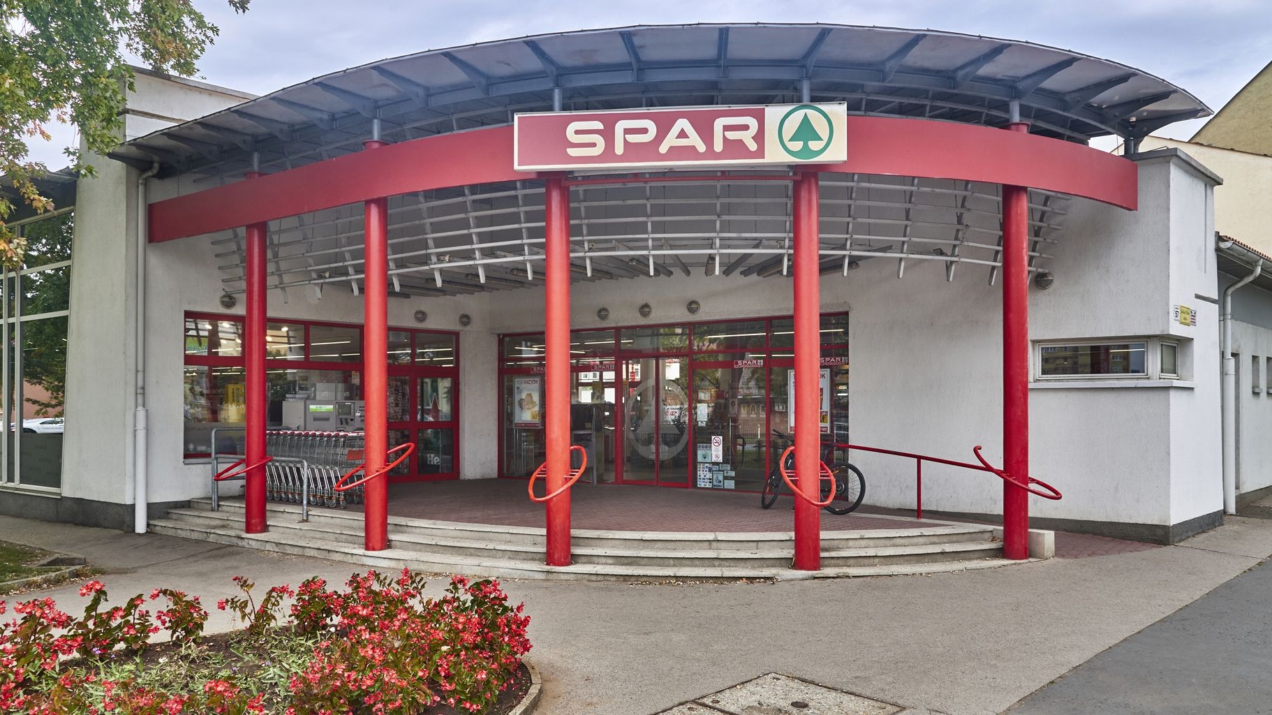 Images SPAR szupermarket