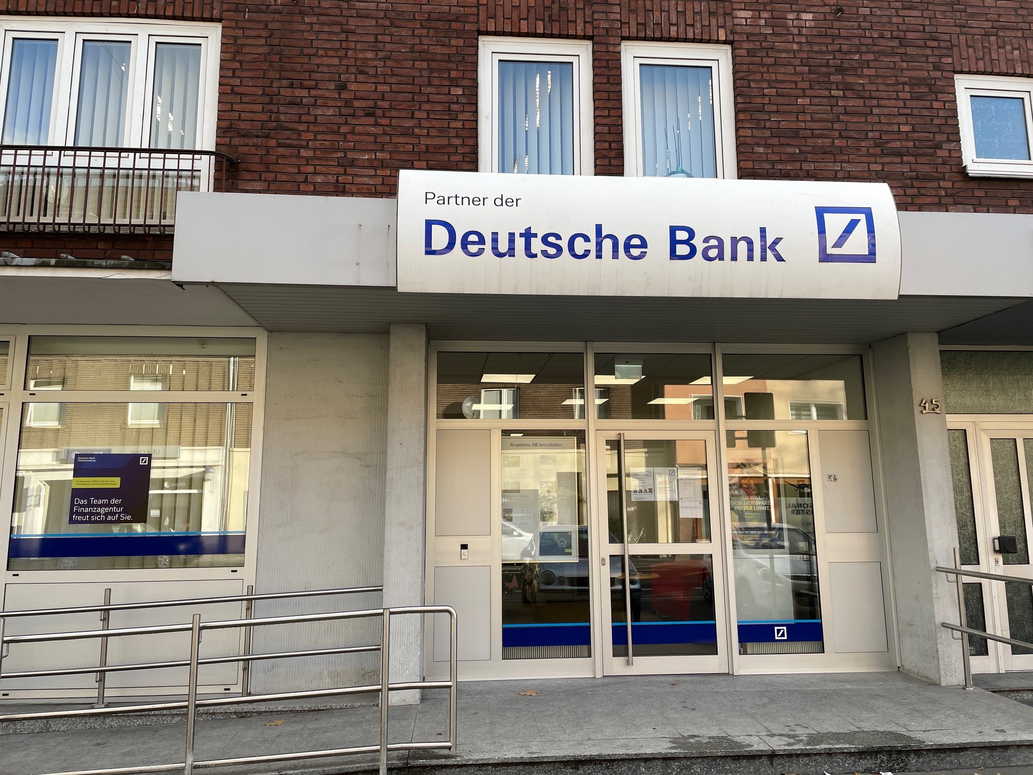 Bild 1 Finanzagentur - Partner der Deutschen Bank in Duisburg