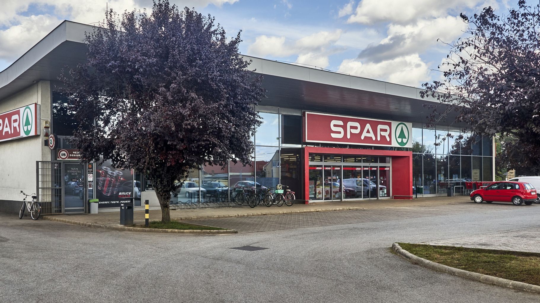 Images SPAR szupermarket