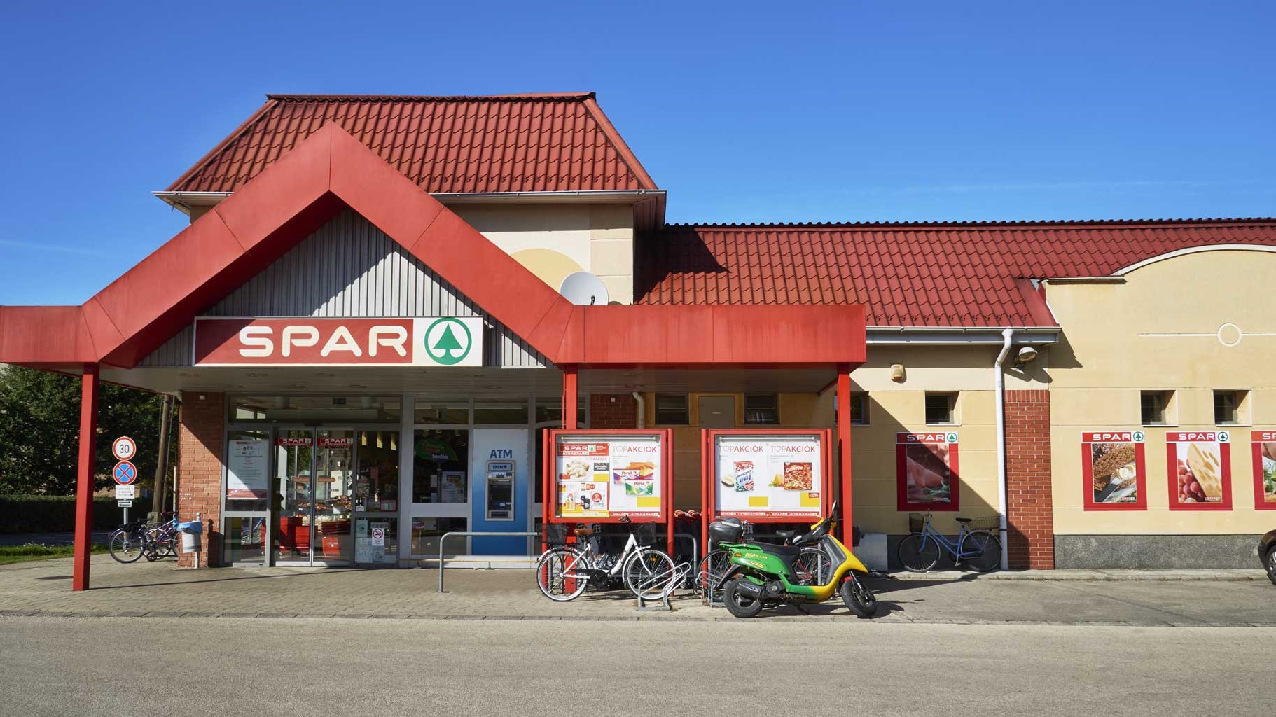 Images SPAR szupermarket