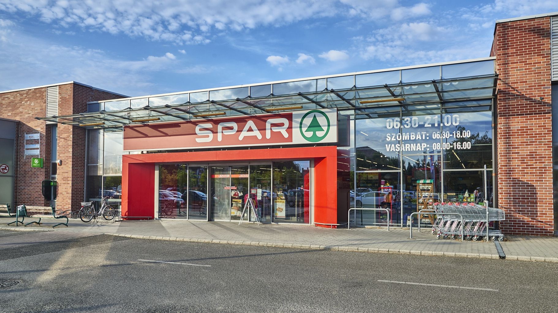 Images SPAR szupermarket