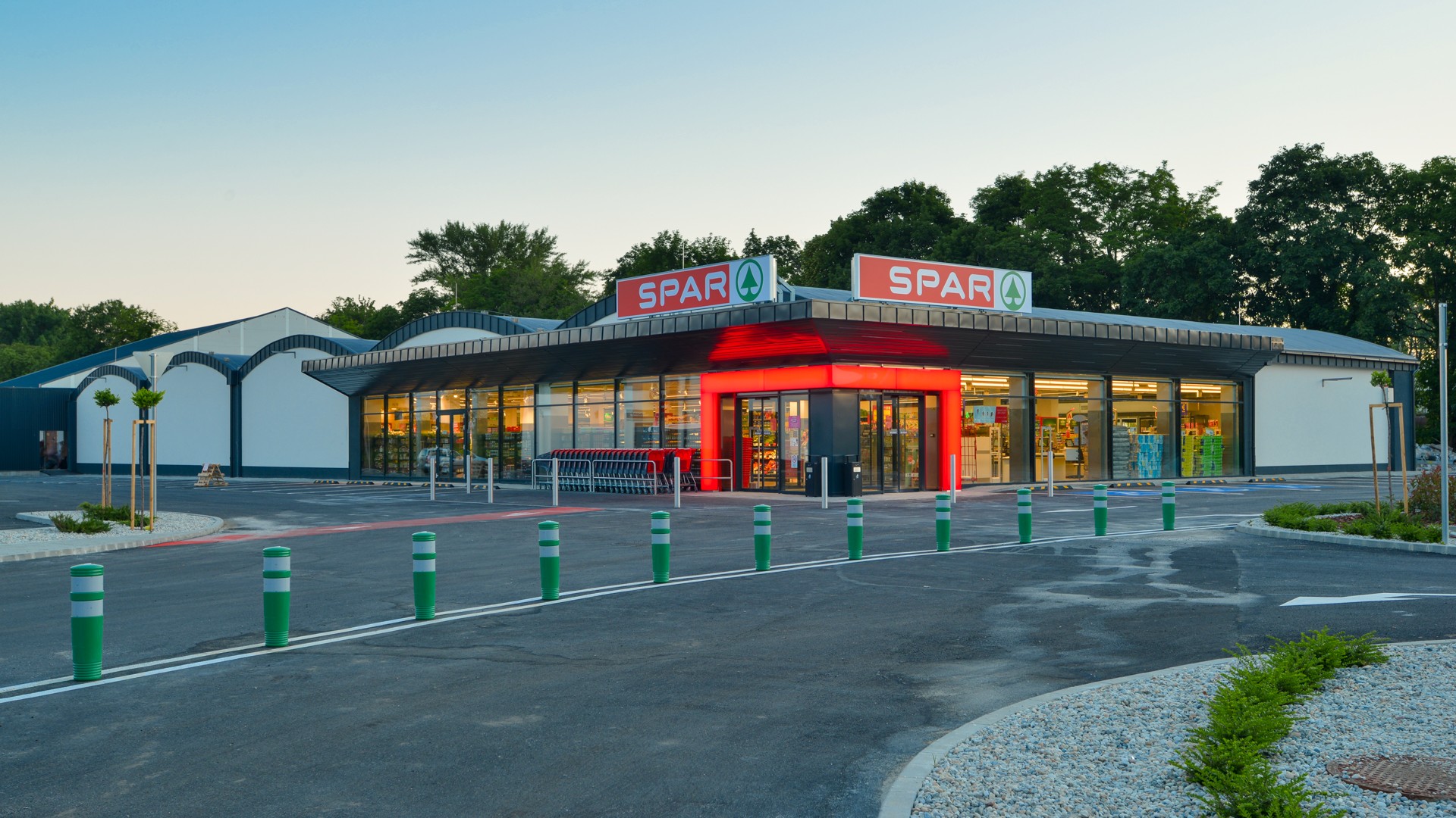 Images SPAR szupermarket