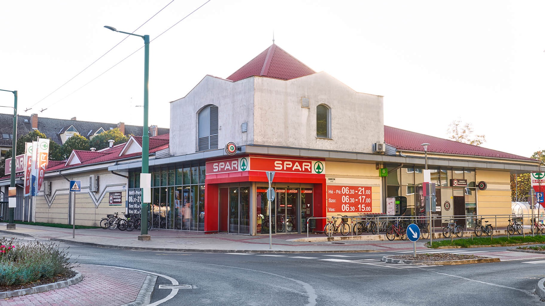 Images SPAR szupermarket