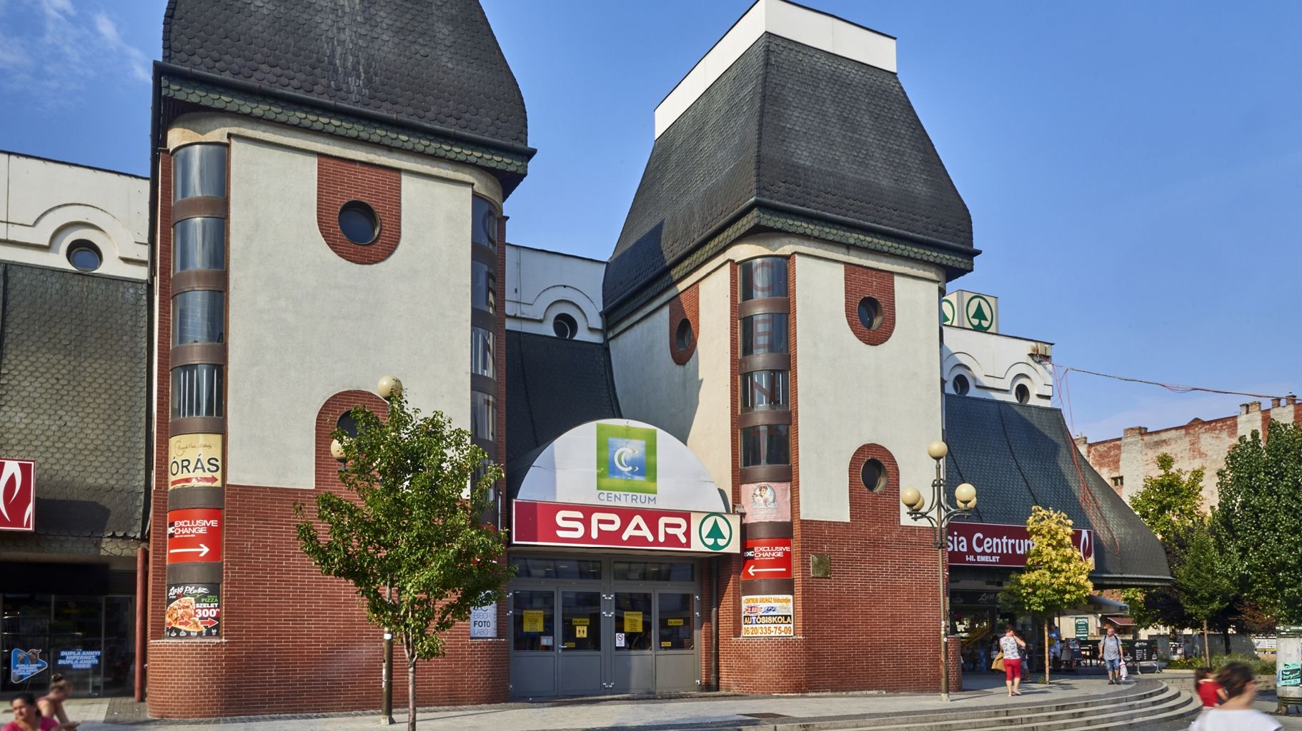Images SPAR szupermarket