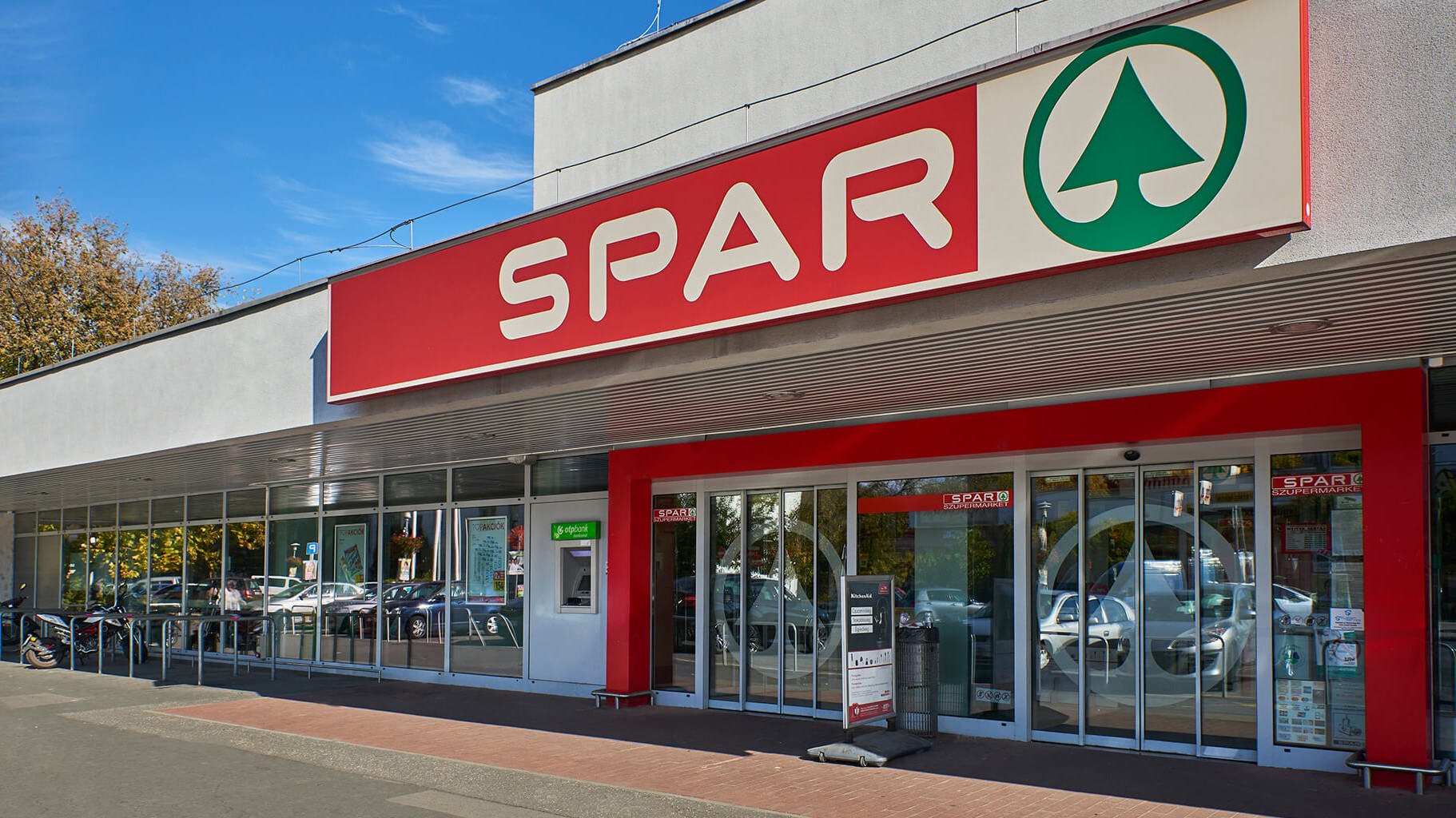 Images SPAR szupermarket