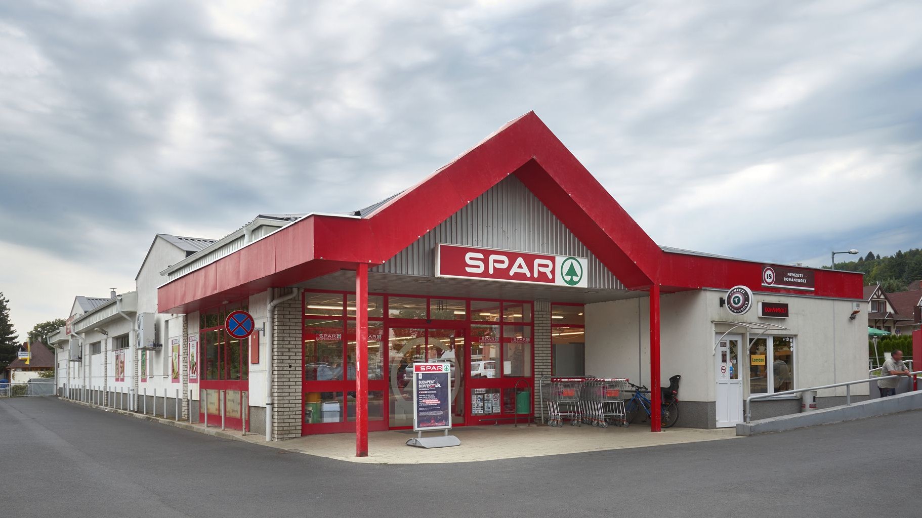 Images SPAR szupermarket