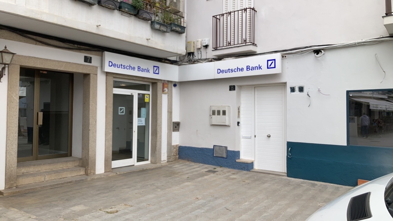 Deutsche Bank Roses