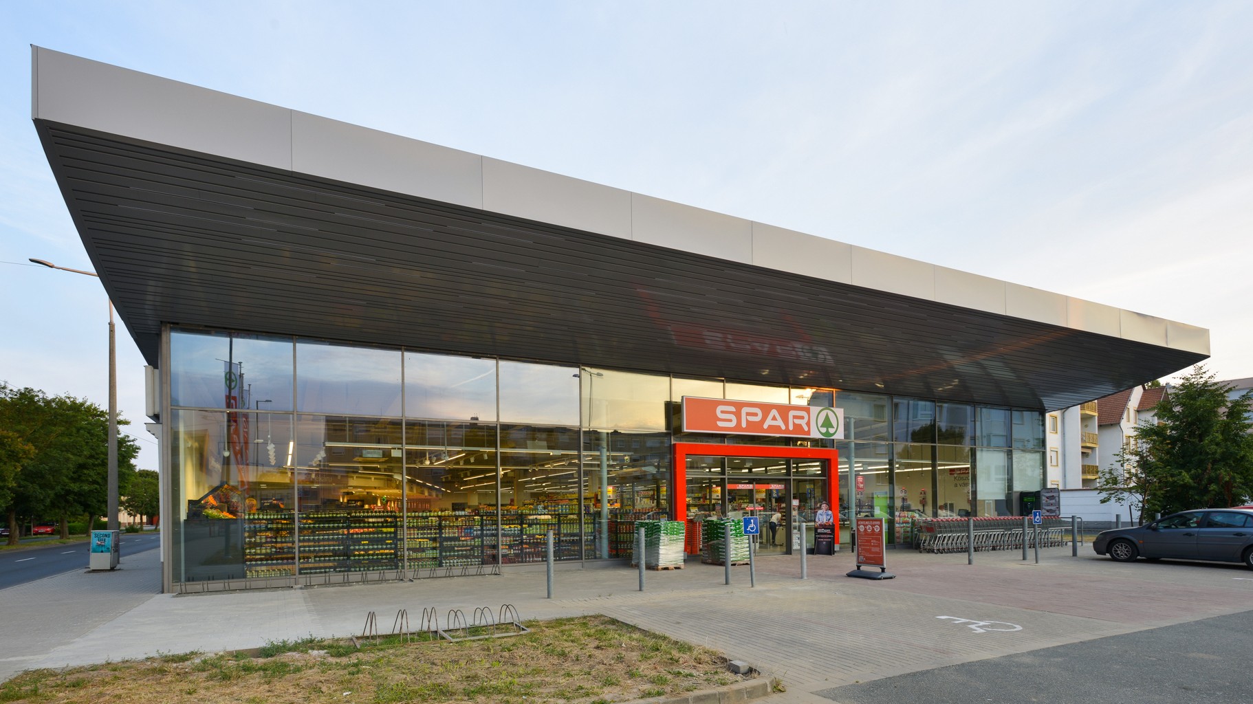 Images SPAR szupermarket