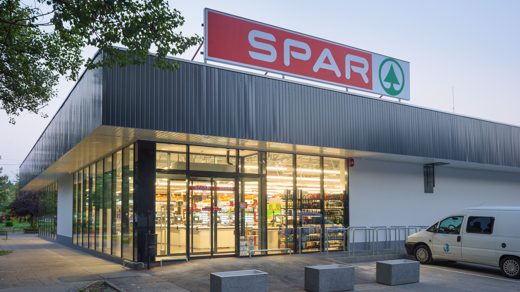 Images SPAR szupermarket