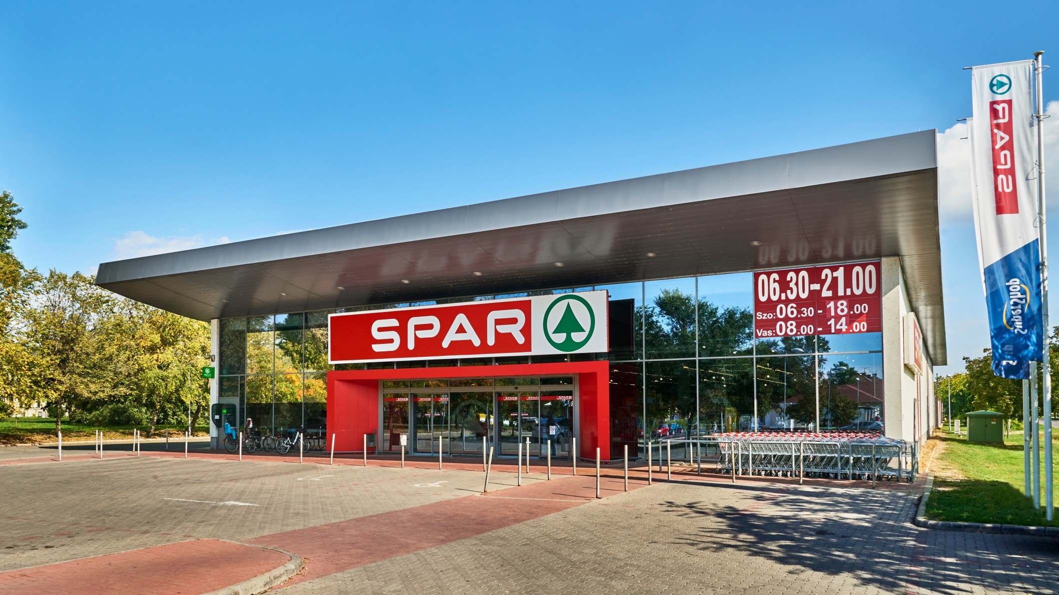 Images SPAR szupermarket