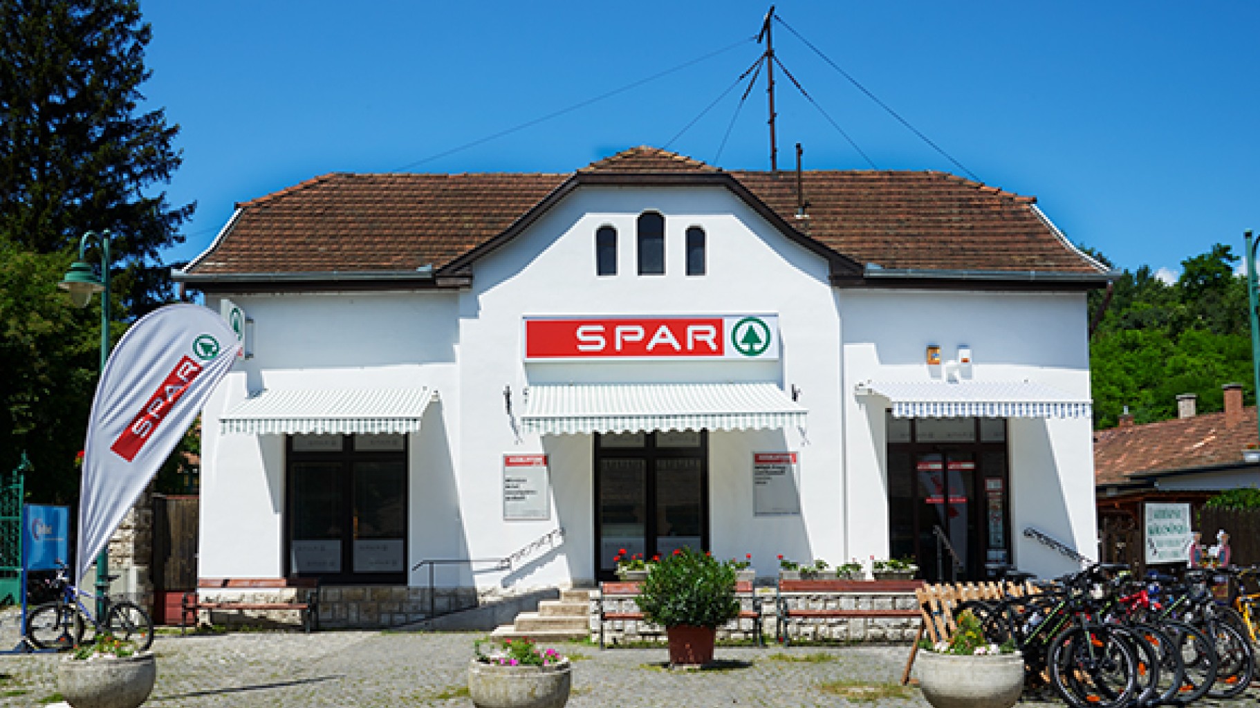 Images SPAR market
