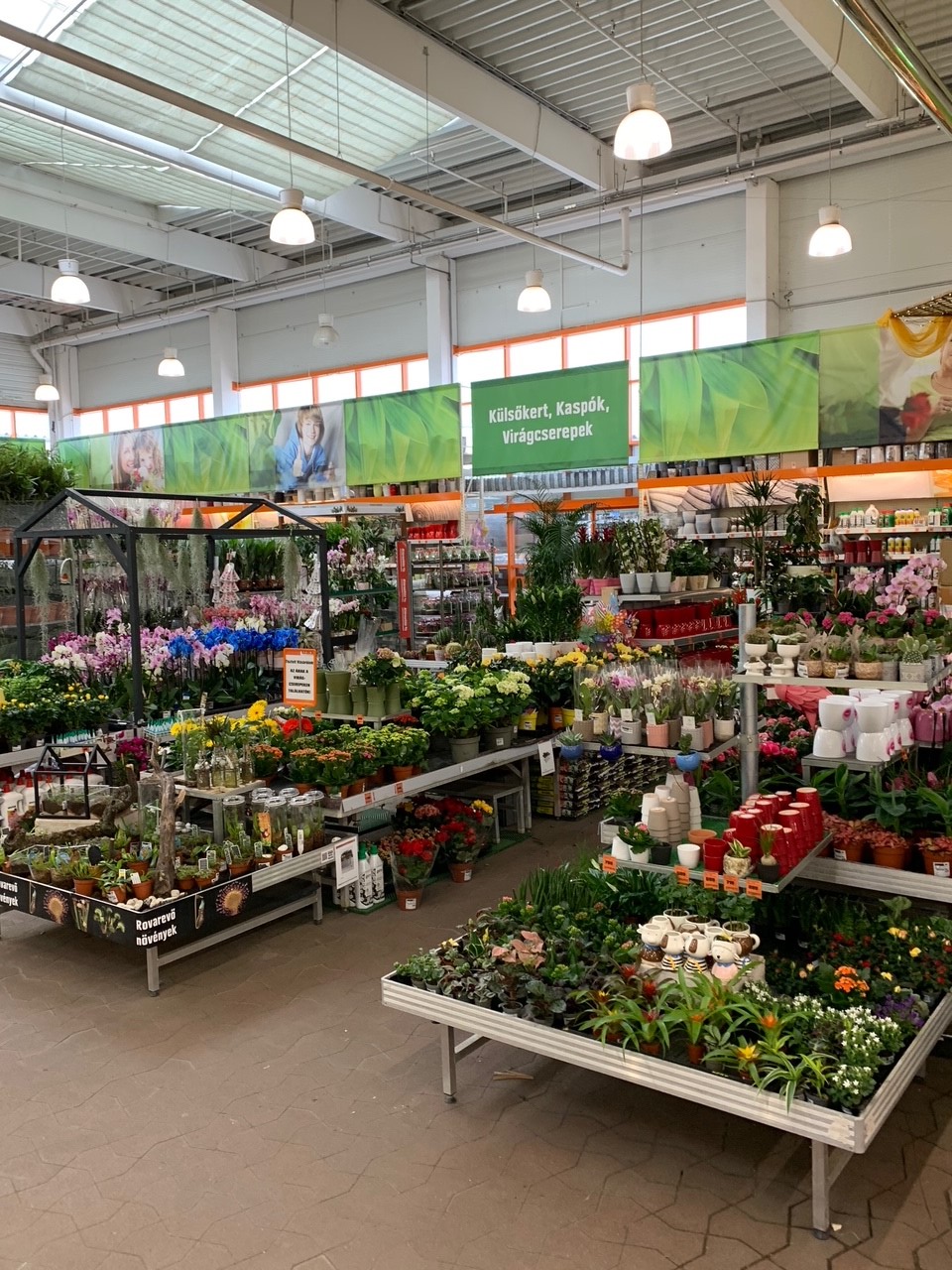 Images OBI áruház Budapest