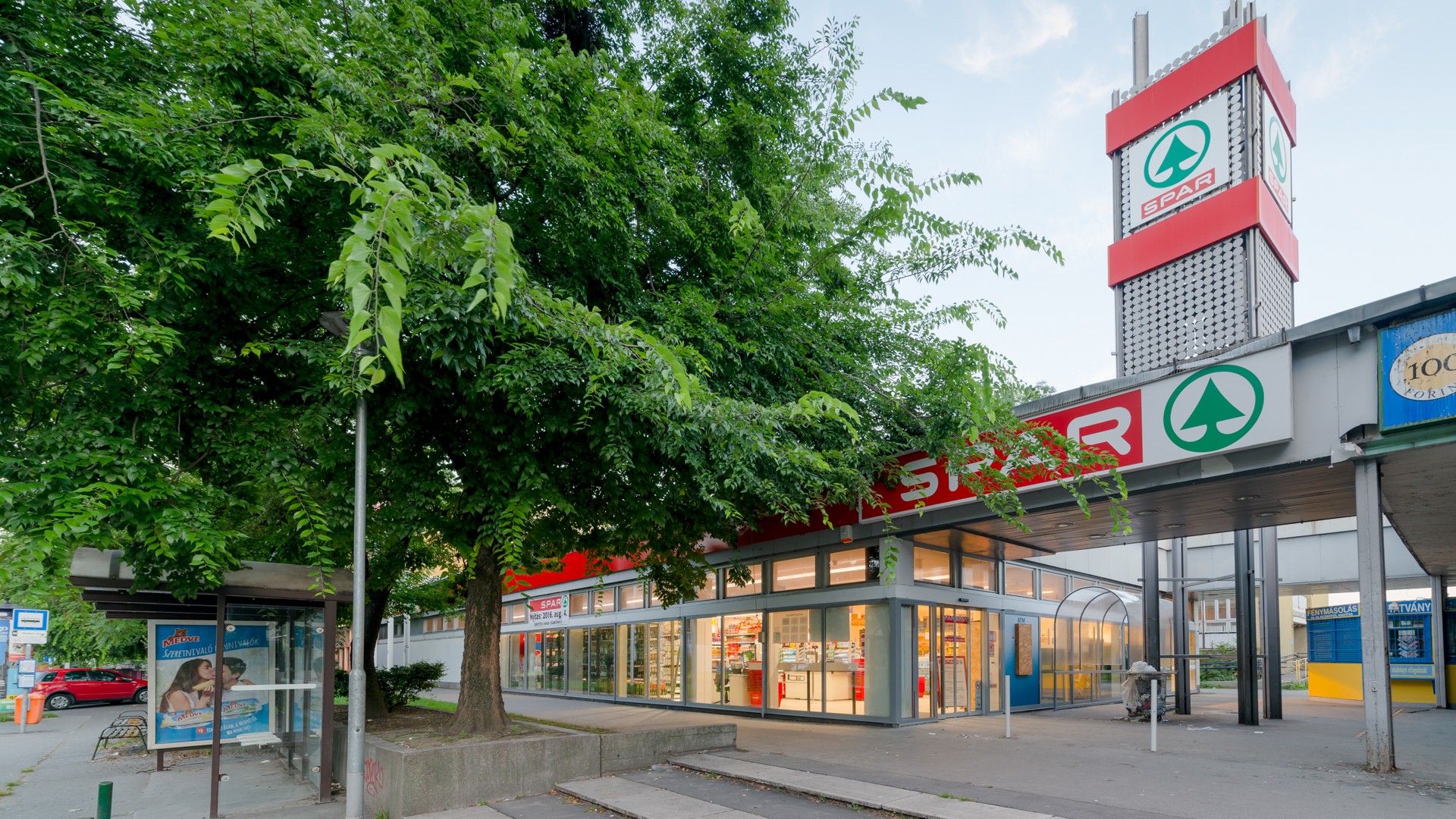 Images SPAR szupermarket