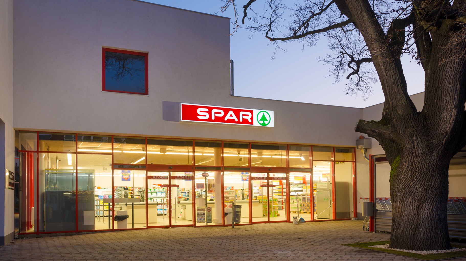Images SPAR szupermarket