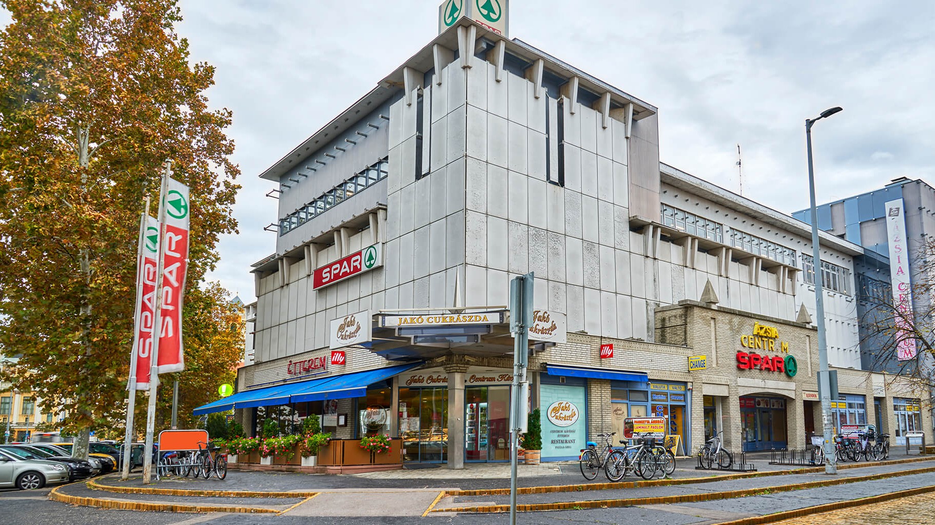 Images SPAR szupermarket