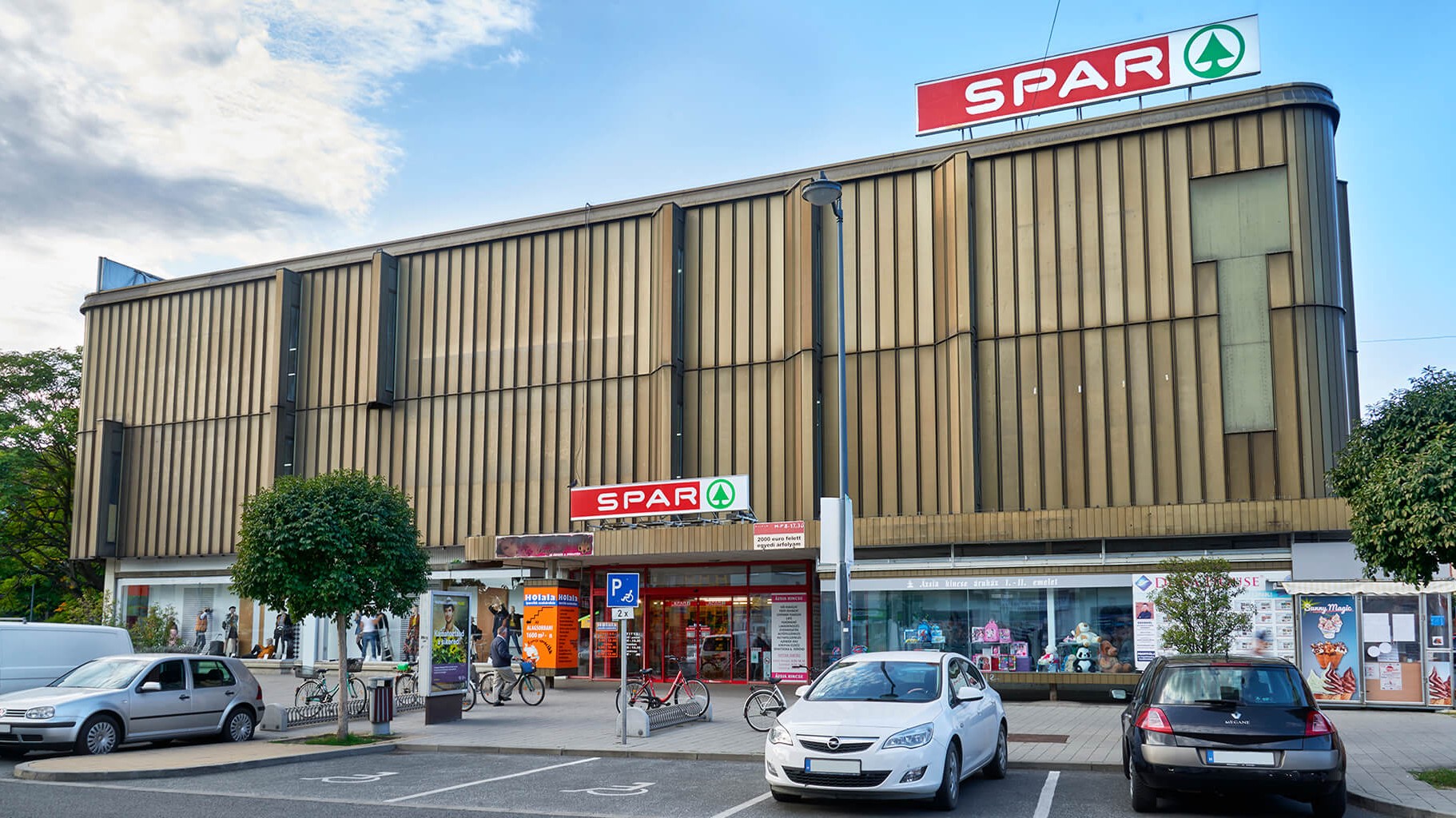 Images SPAR szupermarket