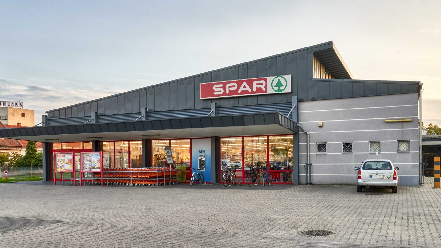 Images SPAR szupermarket