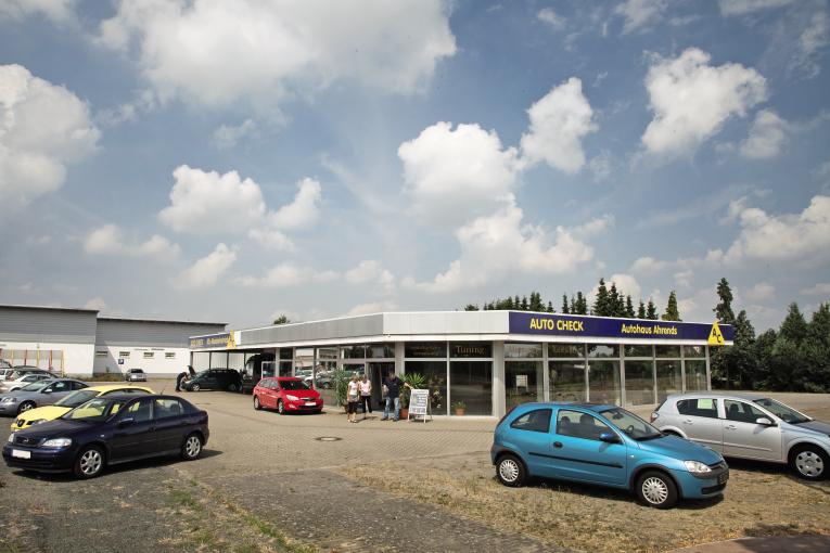 Bild 1 Autohaus Ahrends in Osterburg (Altmark)