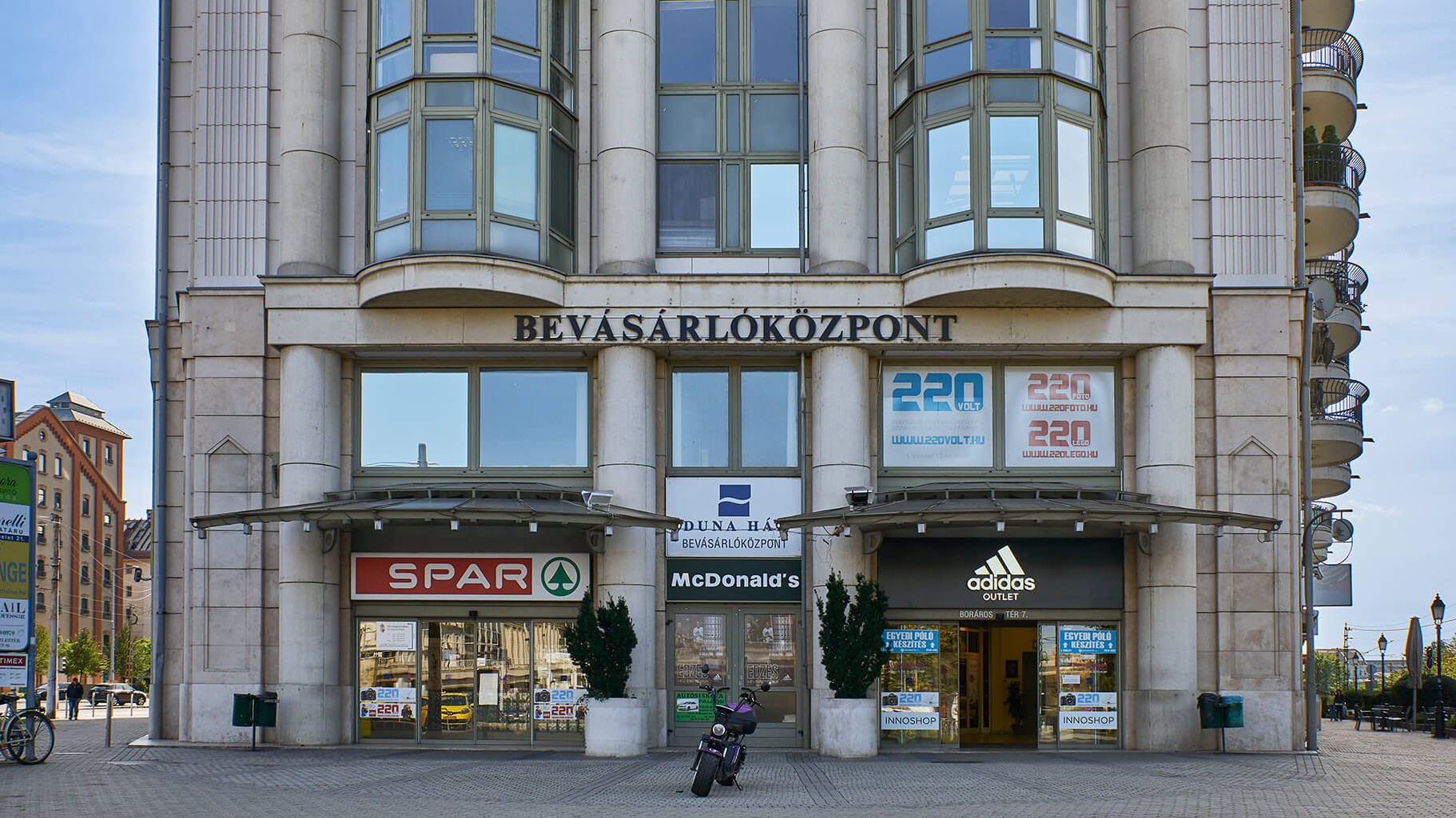 Images SPAR szupermarket