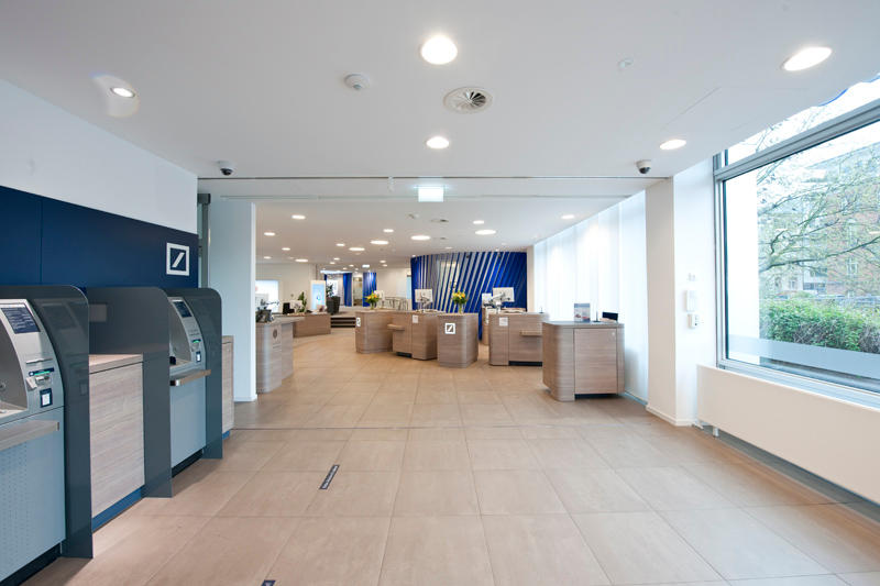 Bild 1 Deutsche Bank Filiale in Hamburg