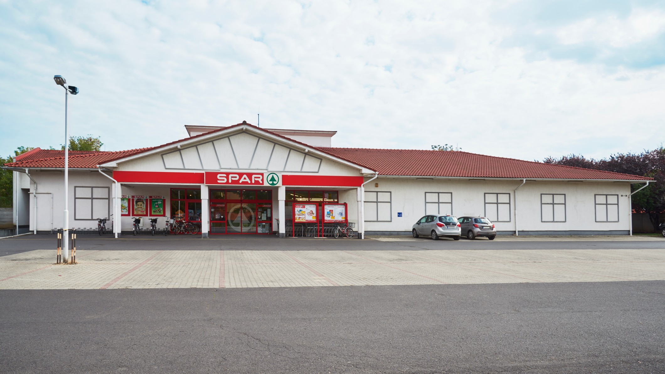 Images SPAR szupermarket