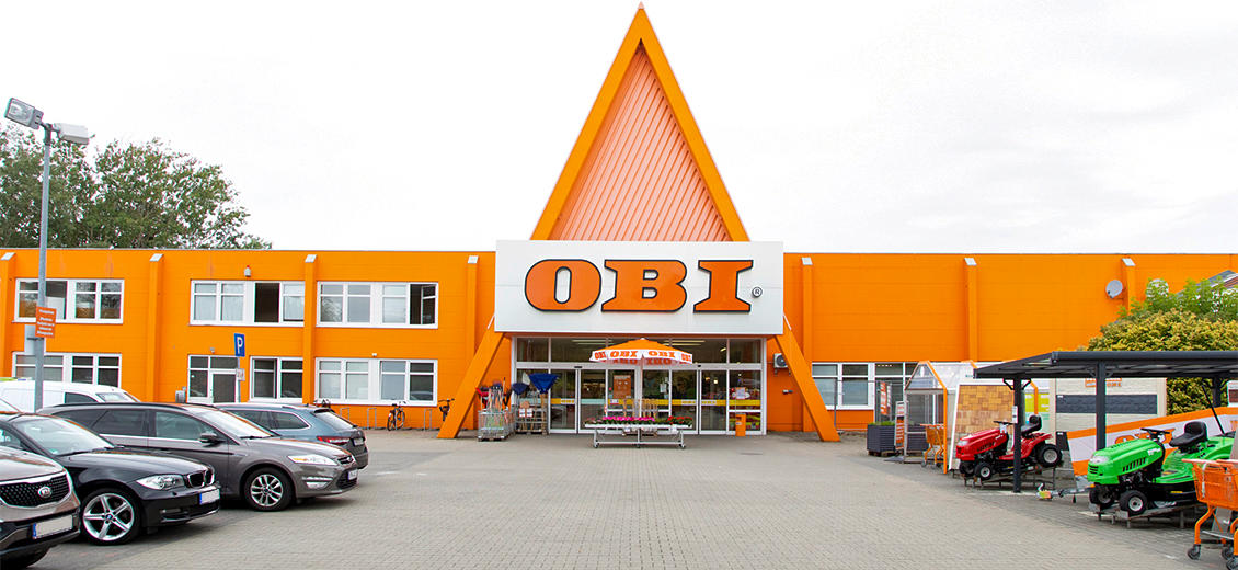 OBI Parkplatz Forst