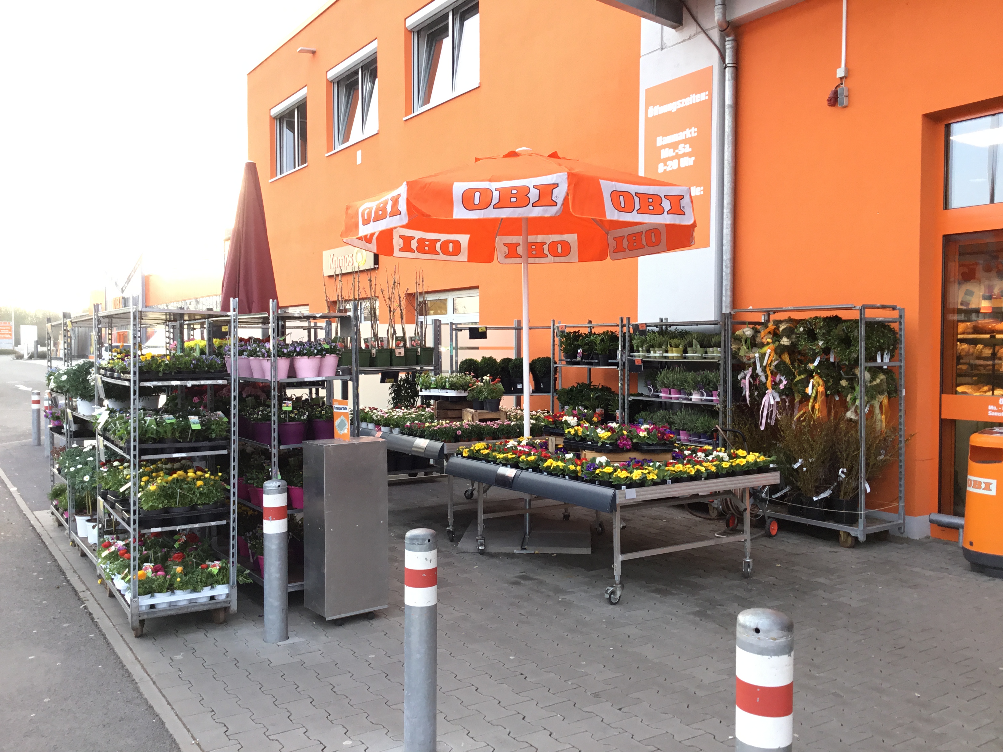 OBI Markt-Eingang Eschweiler