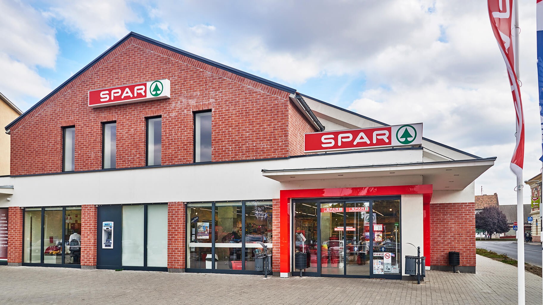 Images SPAR szupermarket
