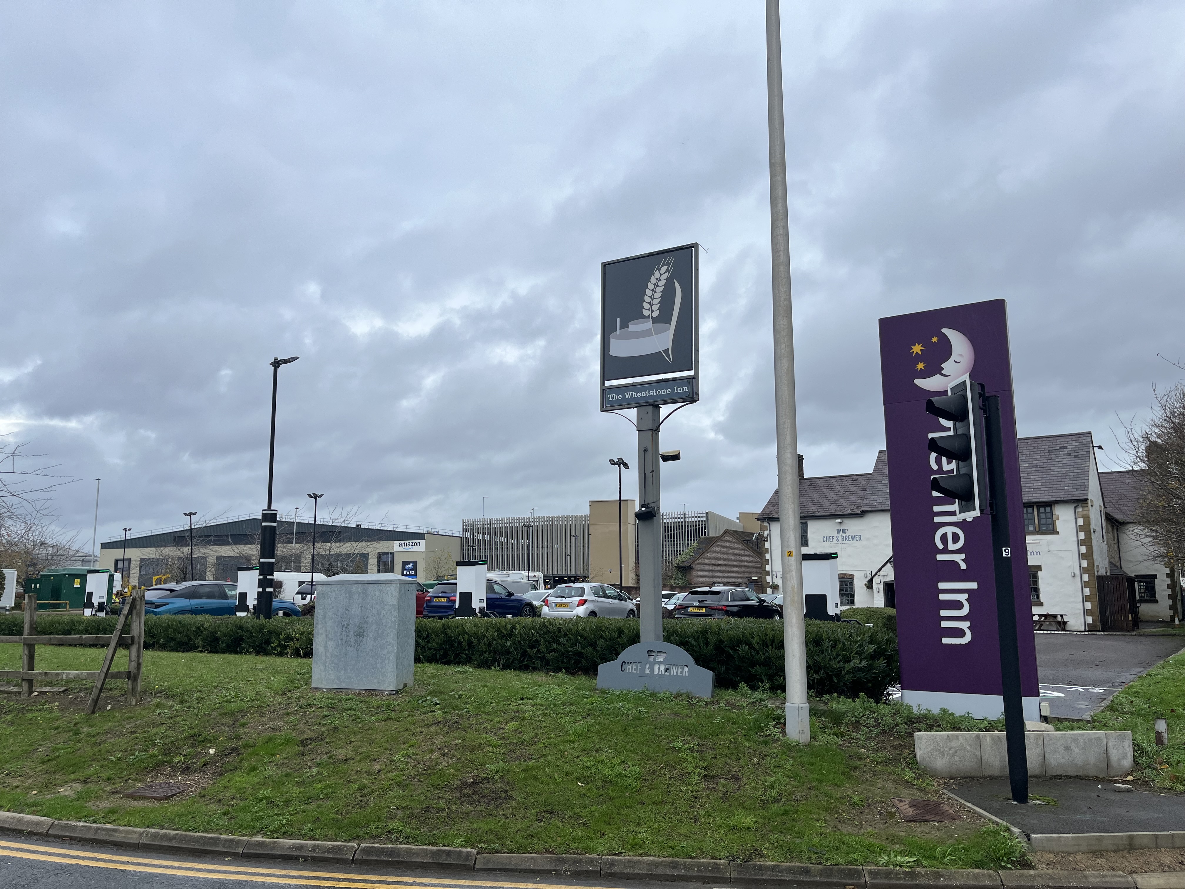 Images evyve Charging Station