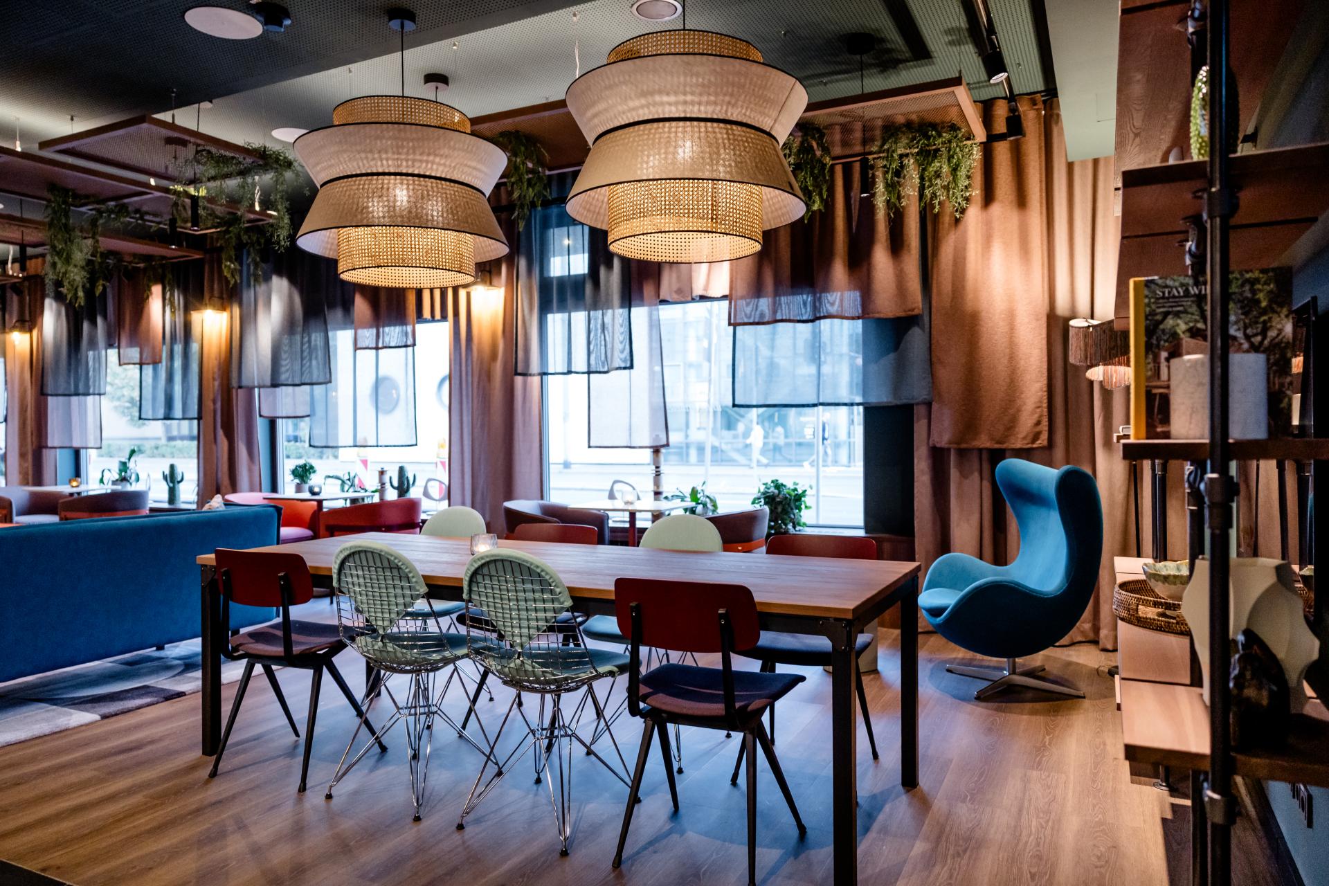 Hotel Motel One Frankfurt-Riverside, Lange Str. 5-9 in Frankfurt am Main