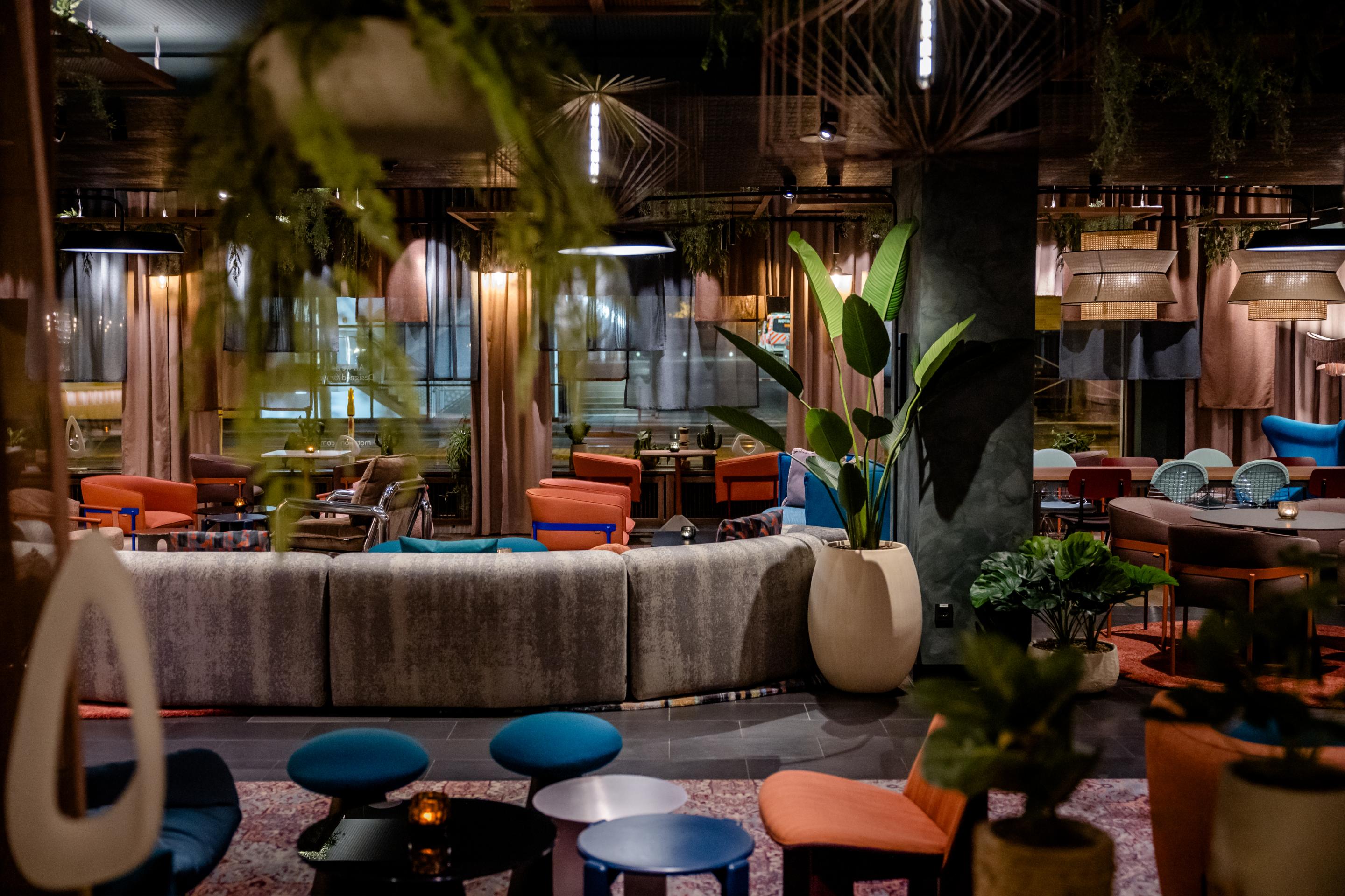 Hotel Motel One Frankfurt-Riverside, Lange Str. 5-9 in Frankfurt am Main