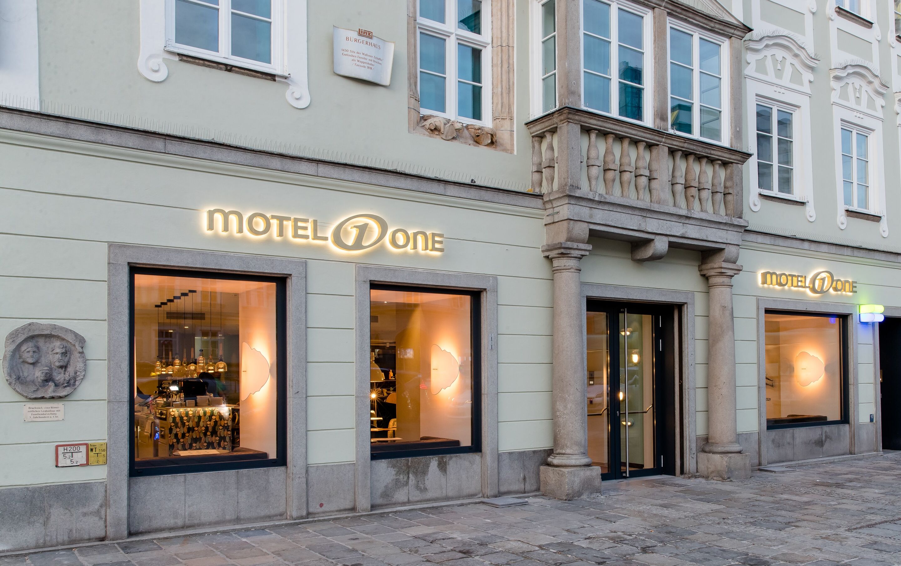 Bild 10 von Hotel Motel One Linz-Hauptplatz