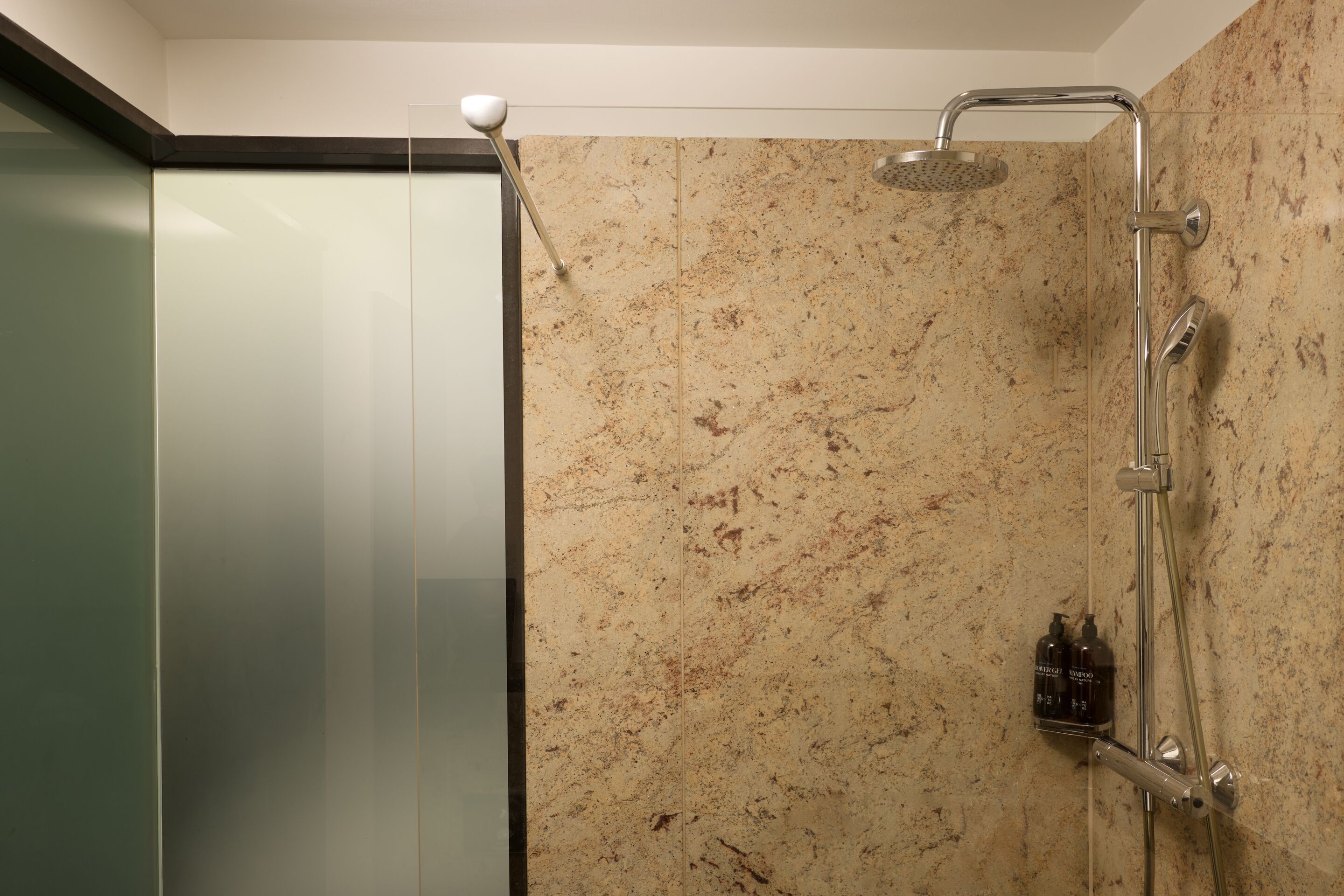 The Cloud One Hotel Frankfurt-Metropolitan, Poststraße 6 in Frankfurt am Main