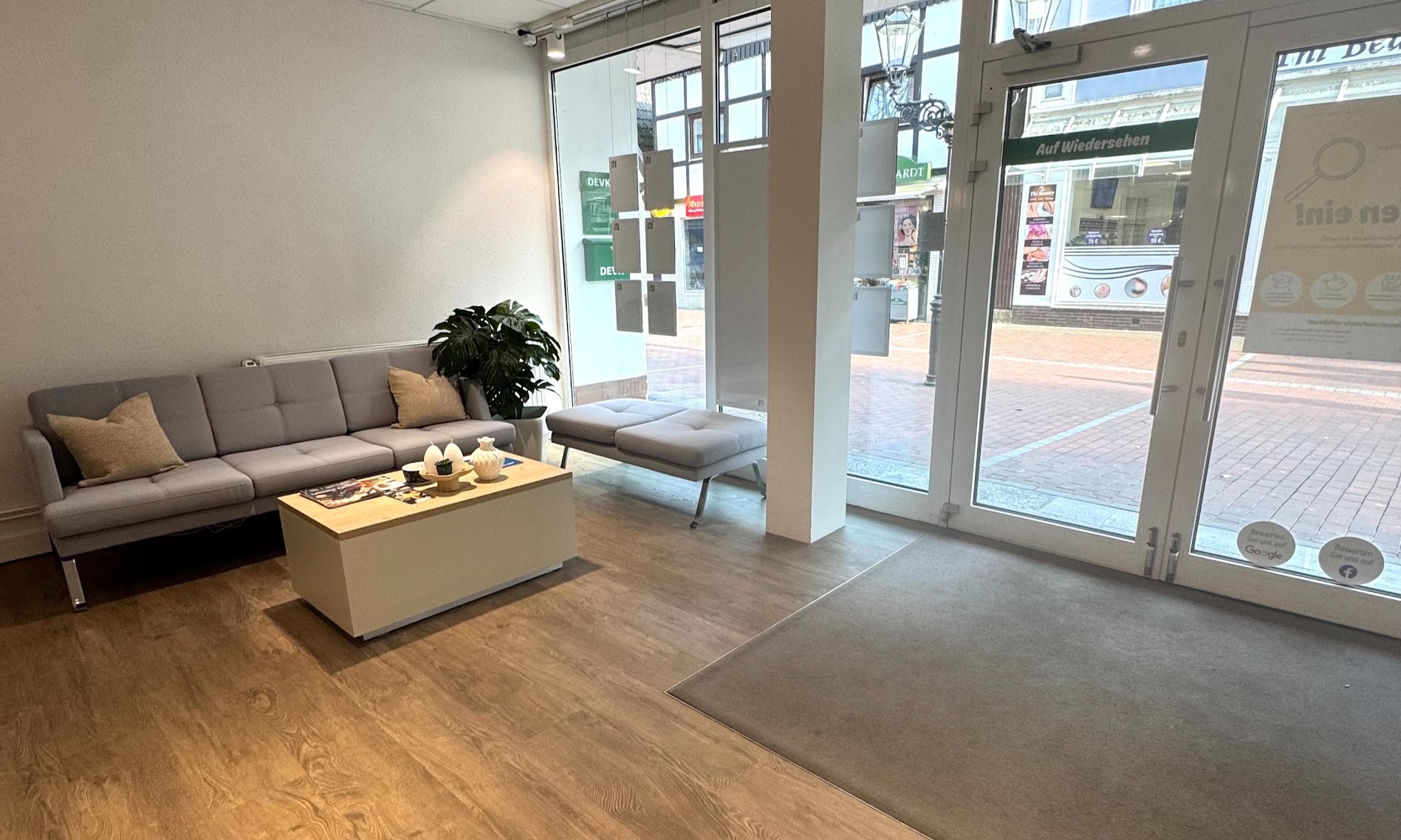 DEVK Versicherungen: Jana Albertsen, Marktstr. 6-8 in Elmshorn