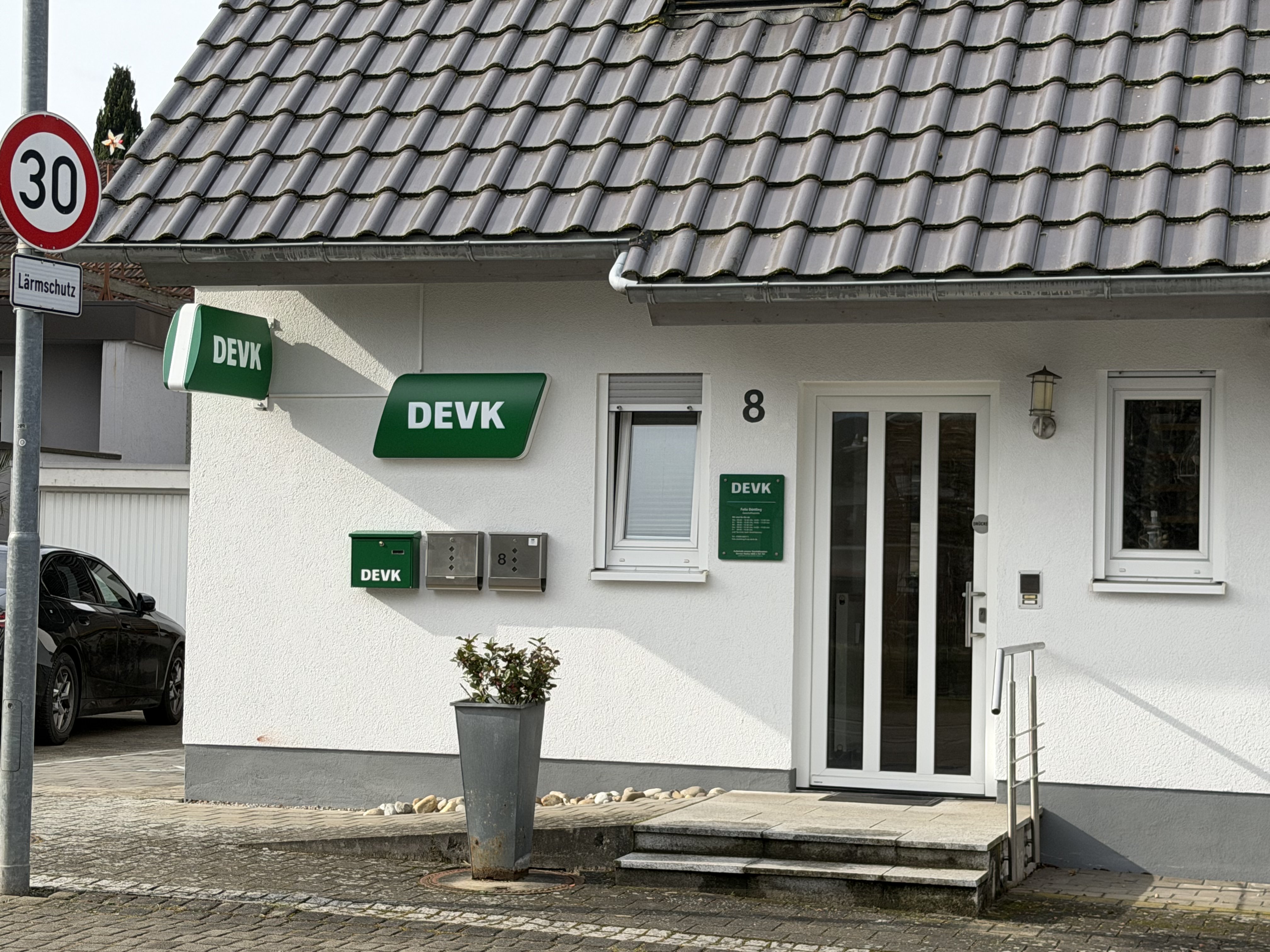 DEVK Versicherungen: Felix Döttling, Benzhauser Str. 8 in March