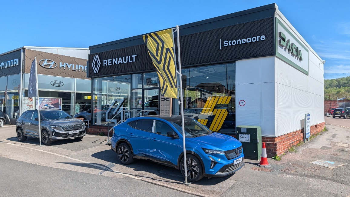 Stoneacre Renault Sheffield Dealership Exterior View